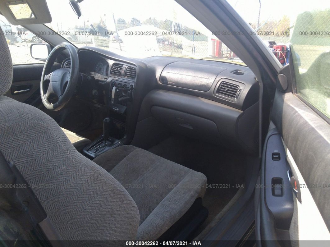 2001 Subaru Legacy Sedan L vin: 4S3BE635X17211803