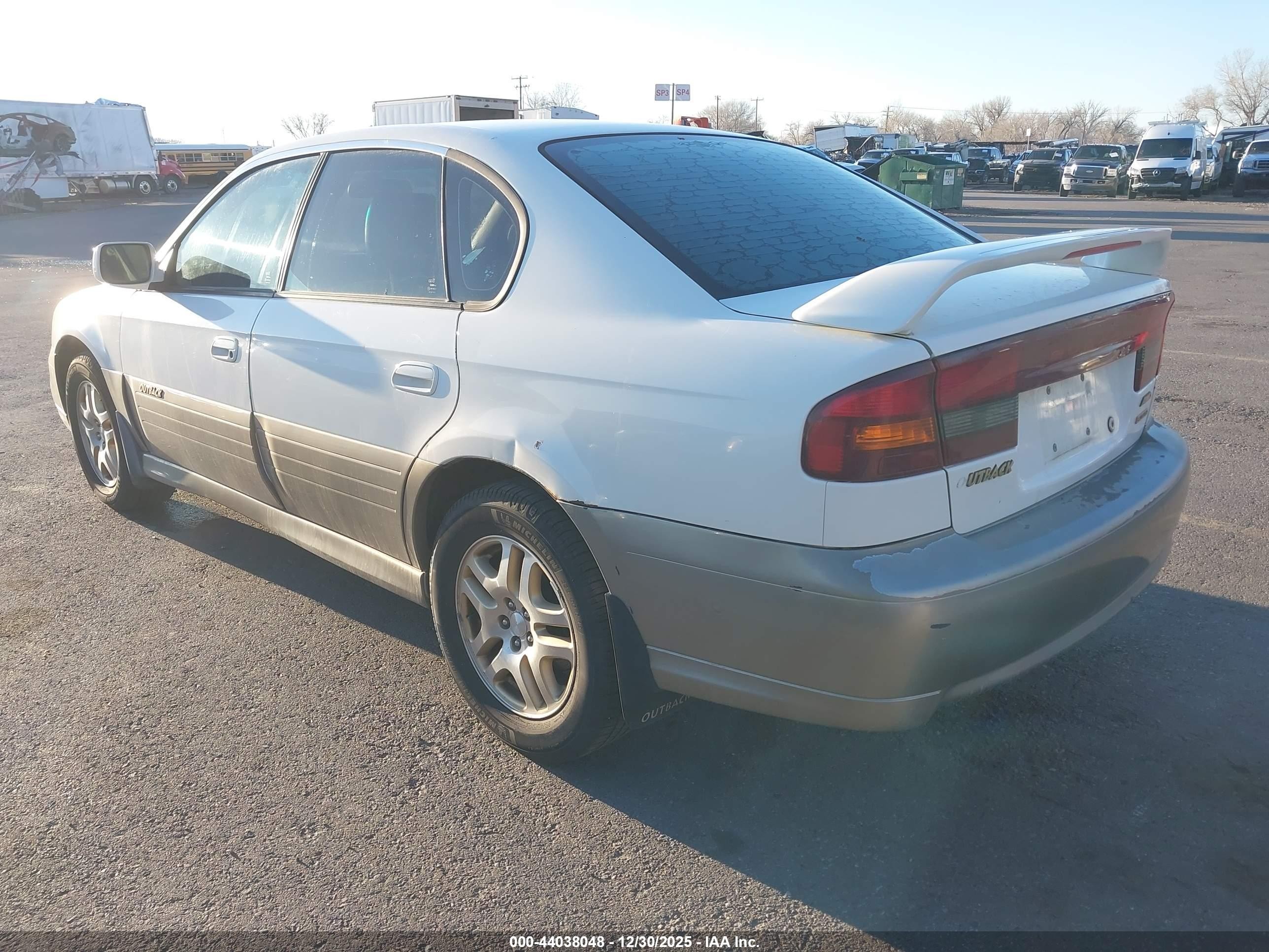 2000 Subaru Outback Limited White vin: 4S3BE6866Y7204889