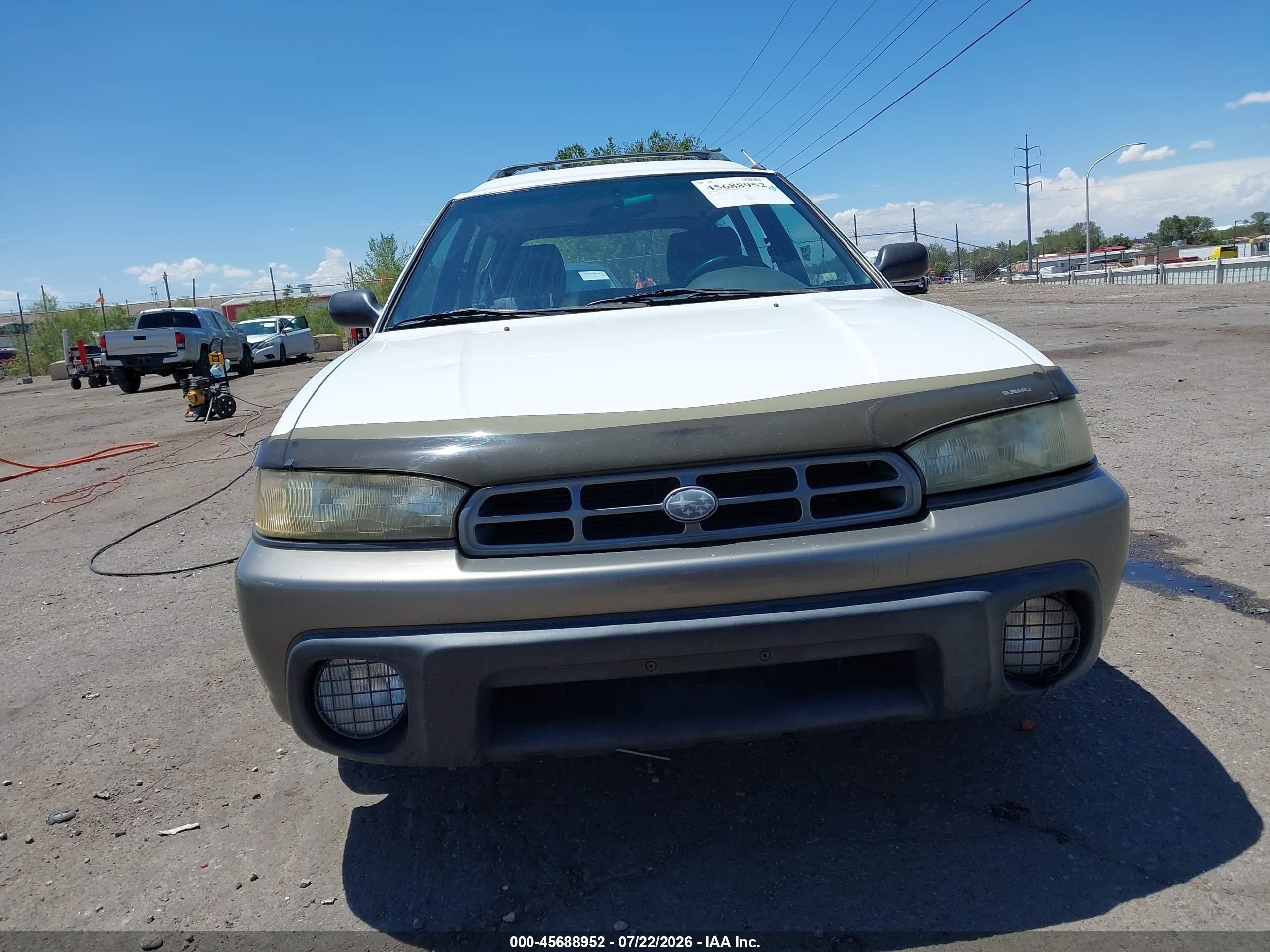 1996 Subaru Legacy Outback White vin: 4S3BG4853T6384093