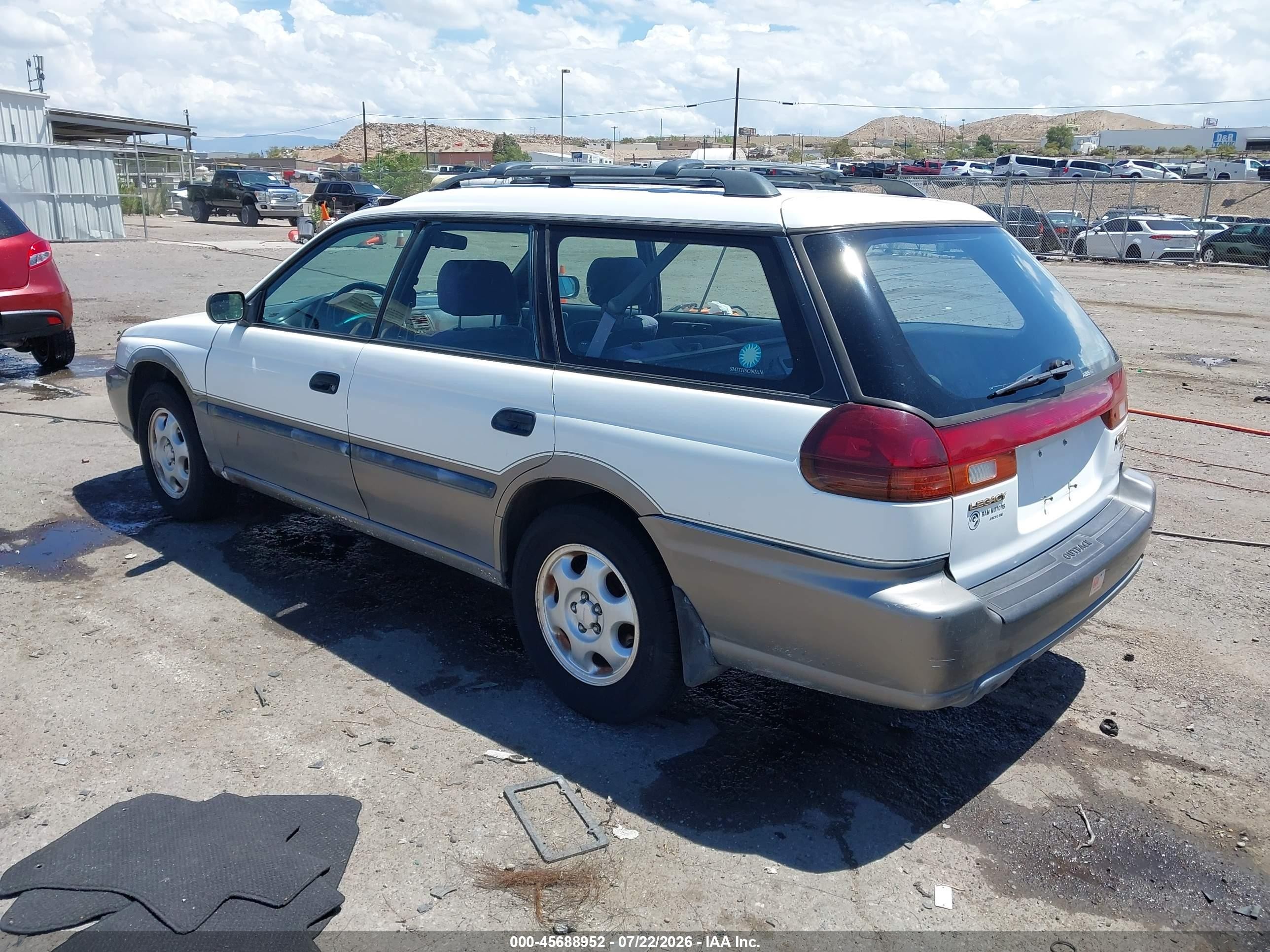 1996 Subaru Legacy Outback White vin: 4S3BG4853T6384093