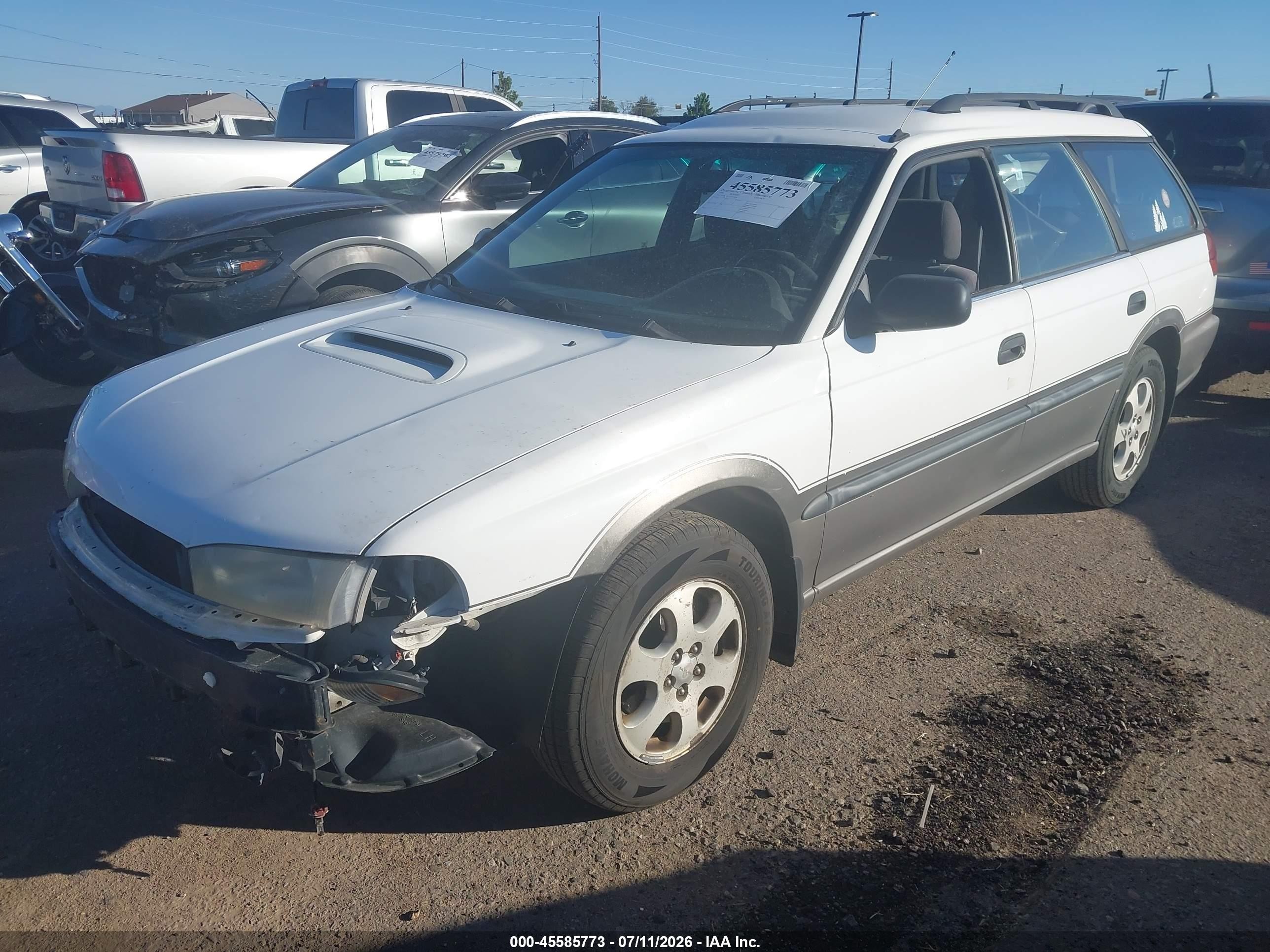 1999 Subaru Legacy 30th Ann. Outback Ltd./outback White vin: 4S3BG6851X7654658
