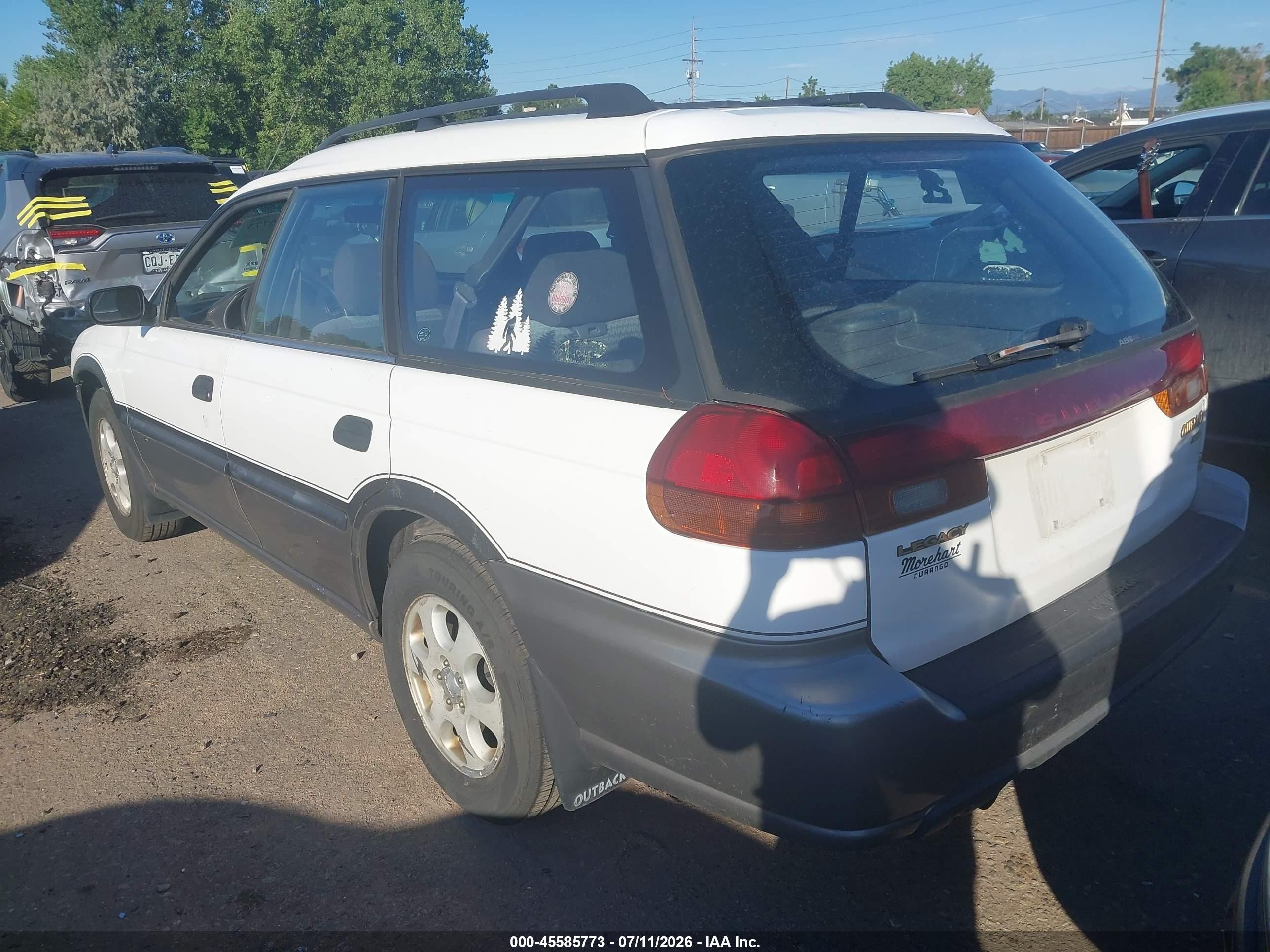 1999 Subaru Legacy 30th Ann. Outback Ltd./outback White vin: 4S3BG6851X7654658