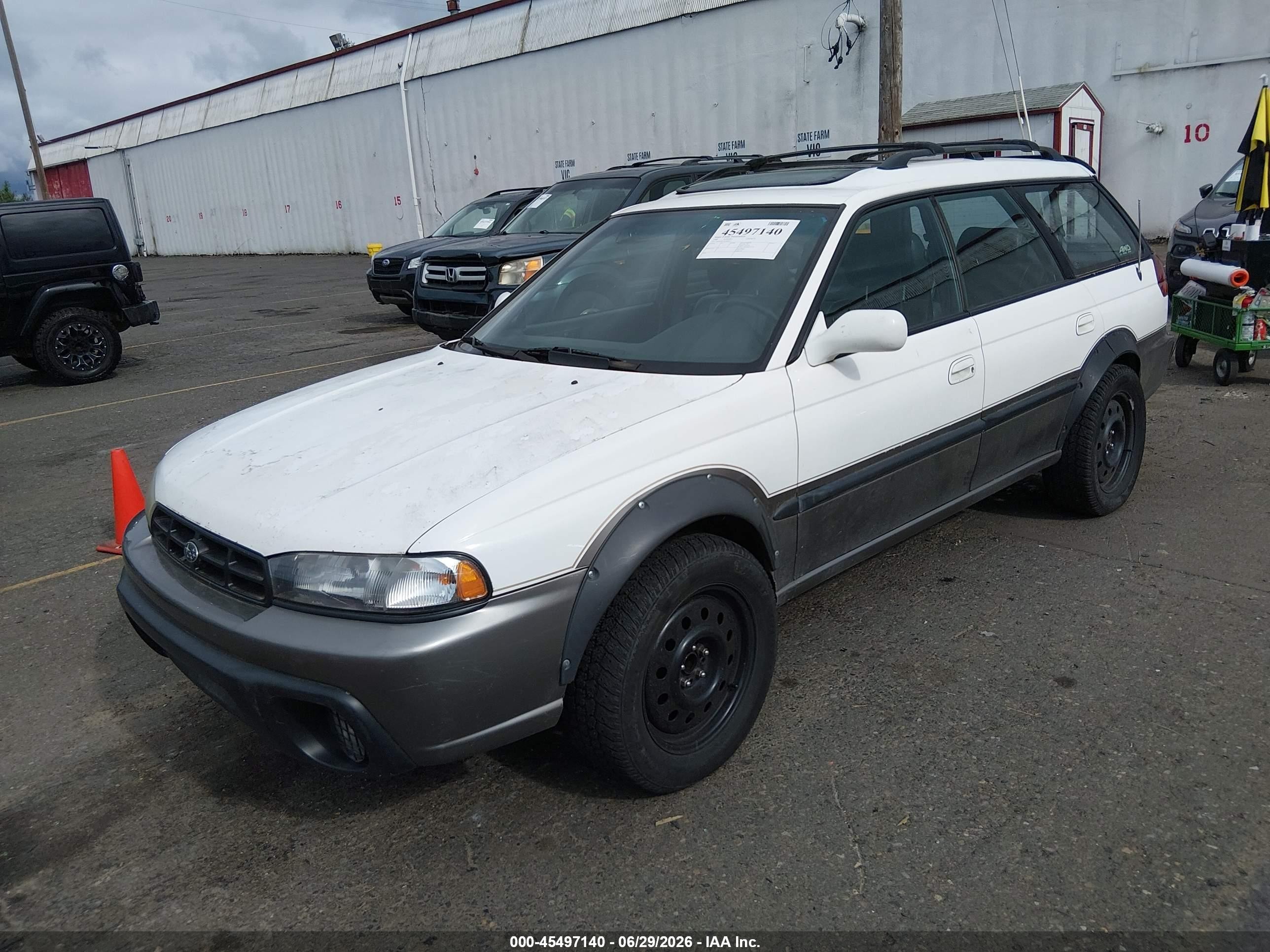 1998 Subaru Legacy Outback/outback Limited/outback Sport White vin: 4S3BG6853W7608327