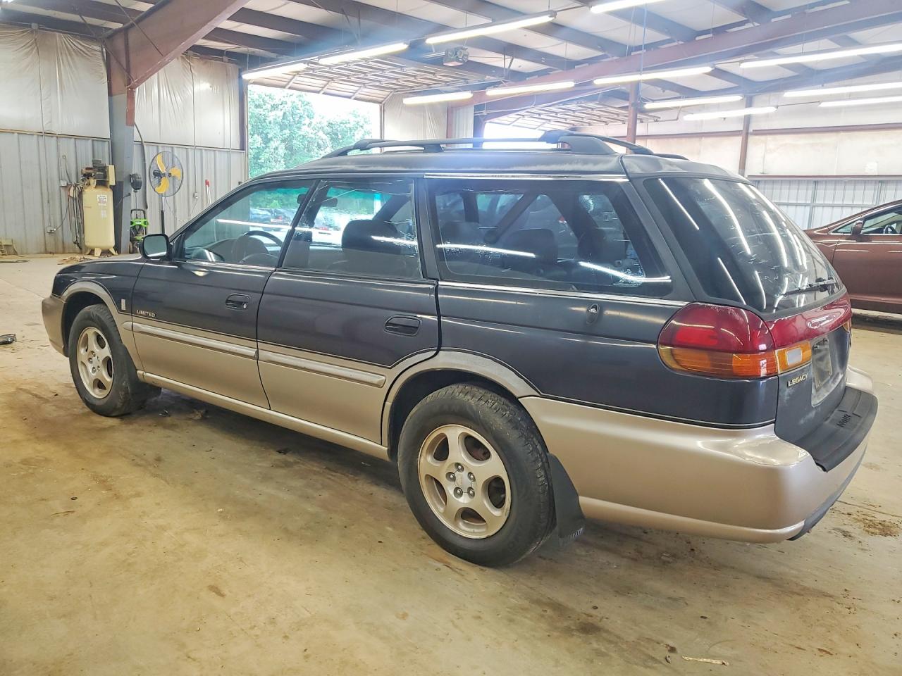 1998 Subaru Legacy 30th Anniversary Outback Черный vin: 4S3BG6853W7650657