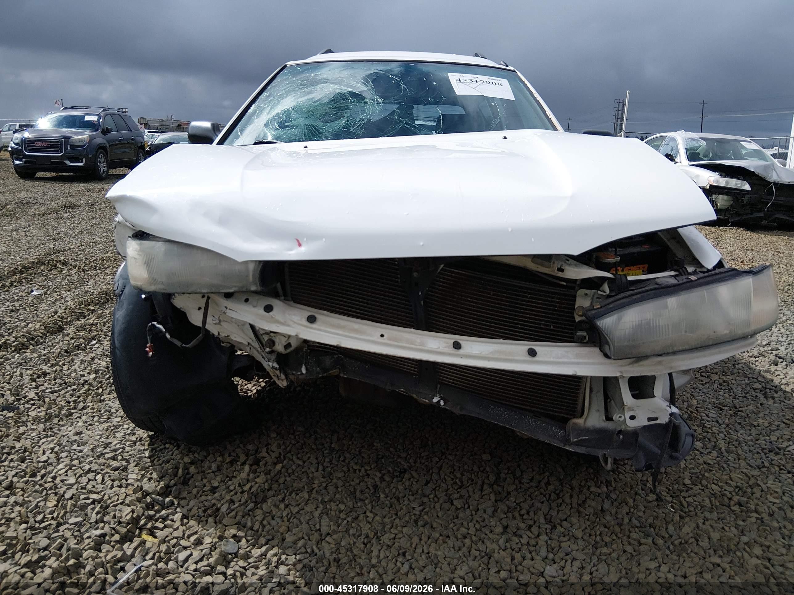 1996 Subaru Legacy Outback White vin: 4S3BG6854T7388692