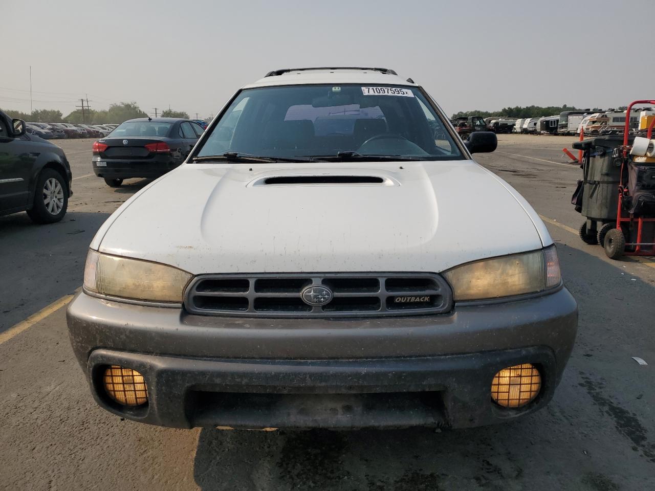 1998 Subaru Legacy 30th Anniversary Outback White vin: 4S3BG6856W7656002