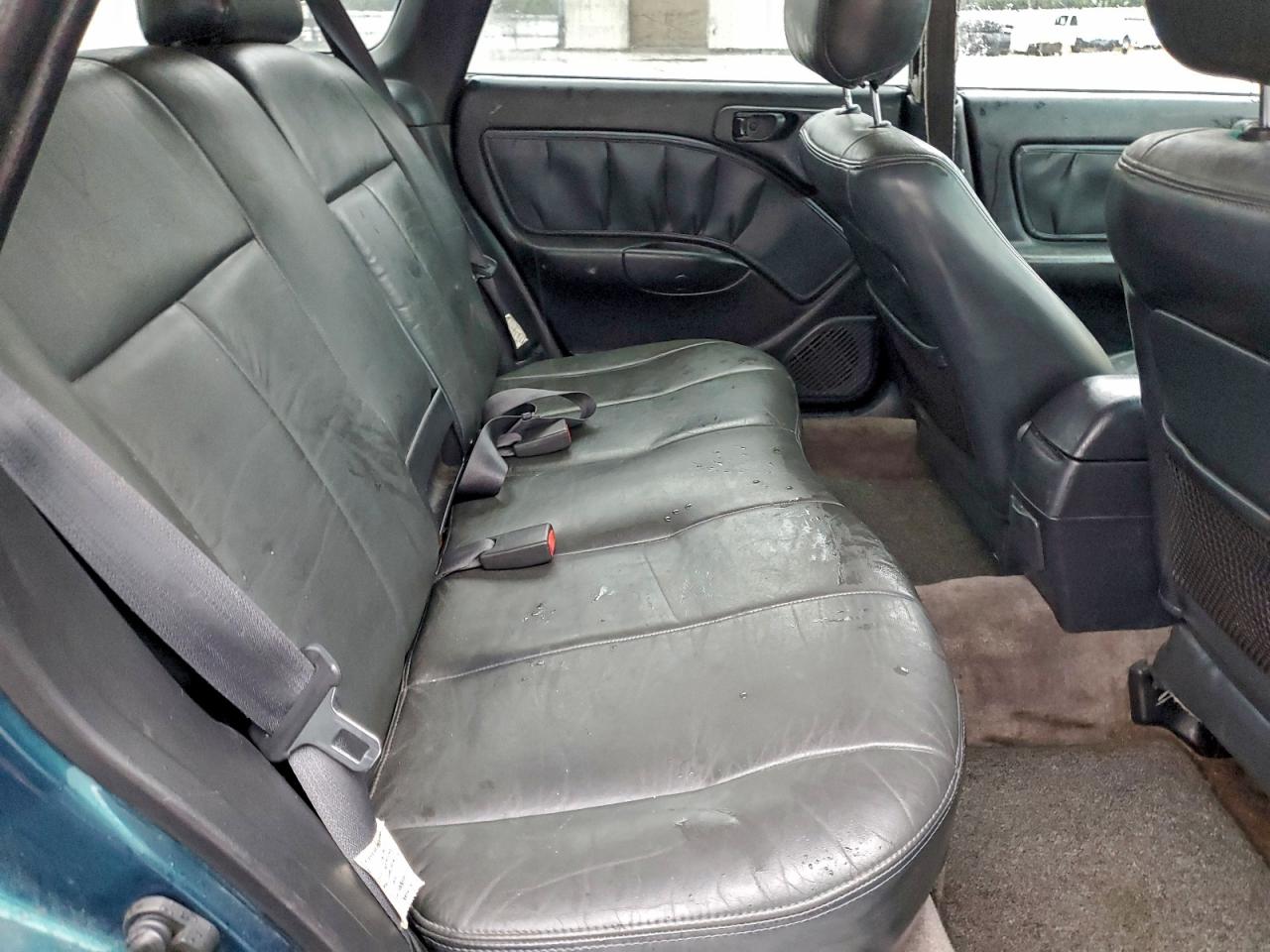 1999 Subaru Legacy Outback Two Tone vin: 4S3BG6859X7638238