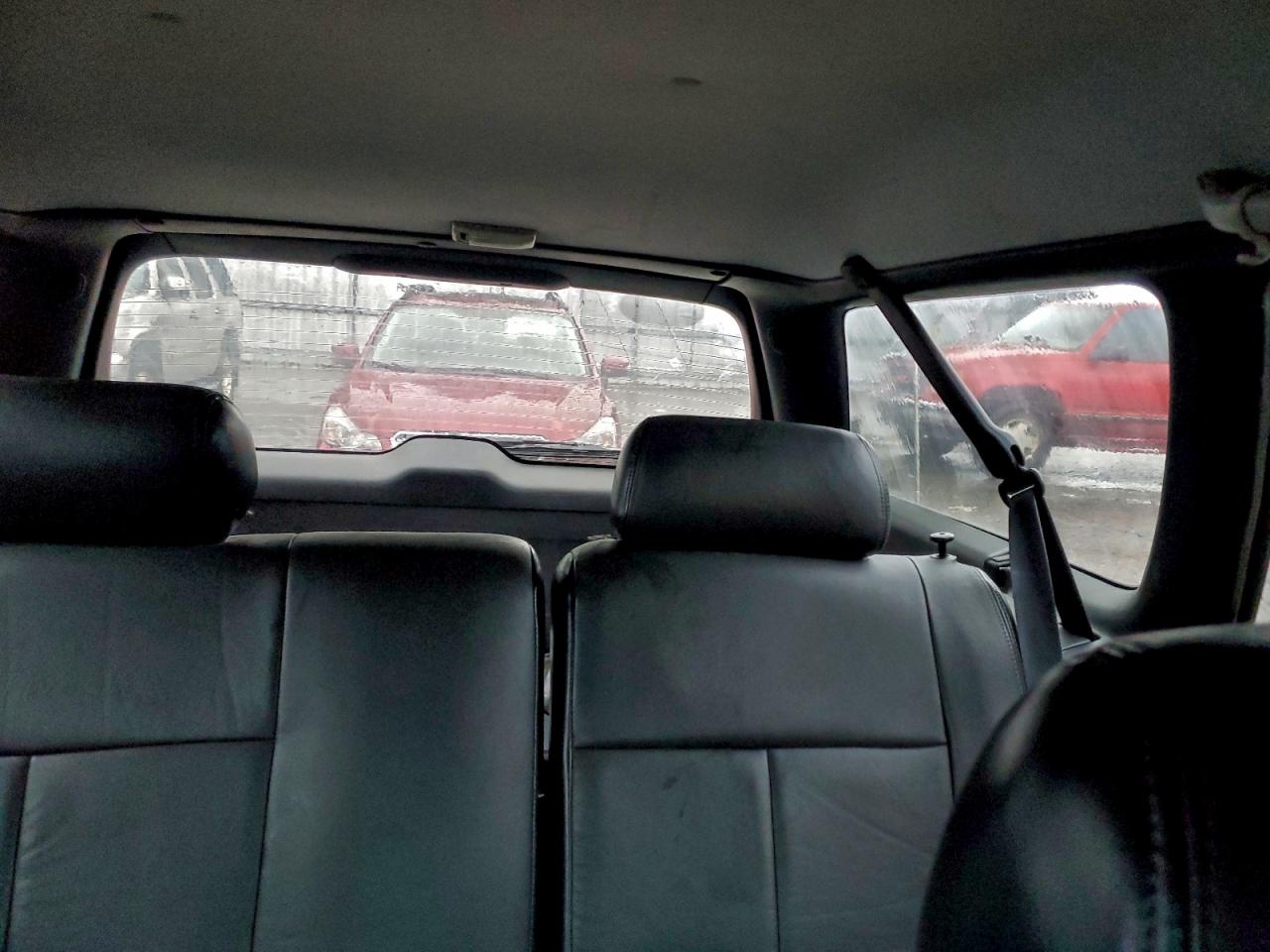 1999 Subaru Legacy Outback Two Tone vin: 4S3BG6859X7638238
