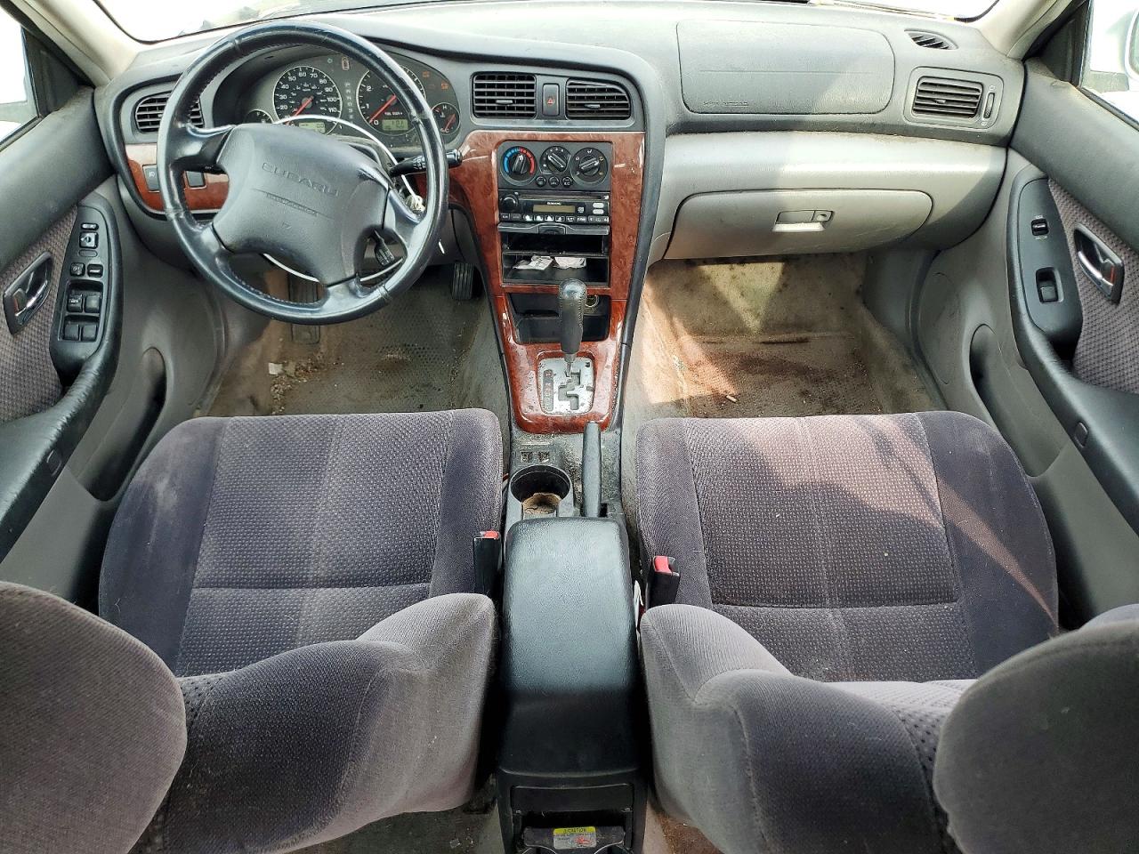 2004 Subaru Legacy L Special Серебряный vin: 4S3BH625047306044