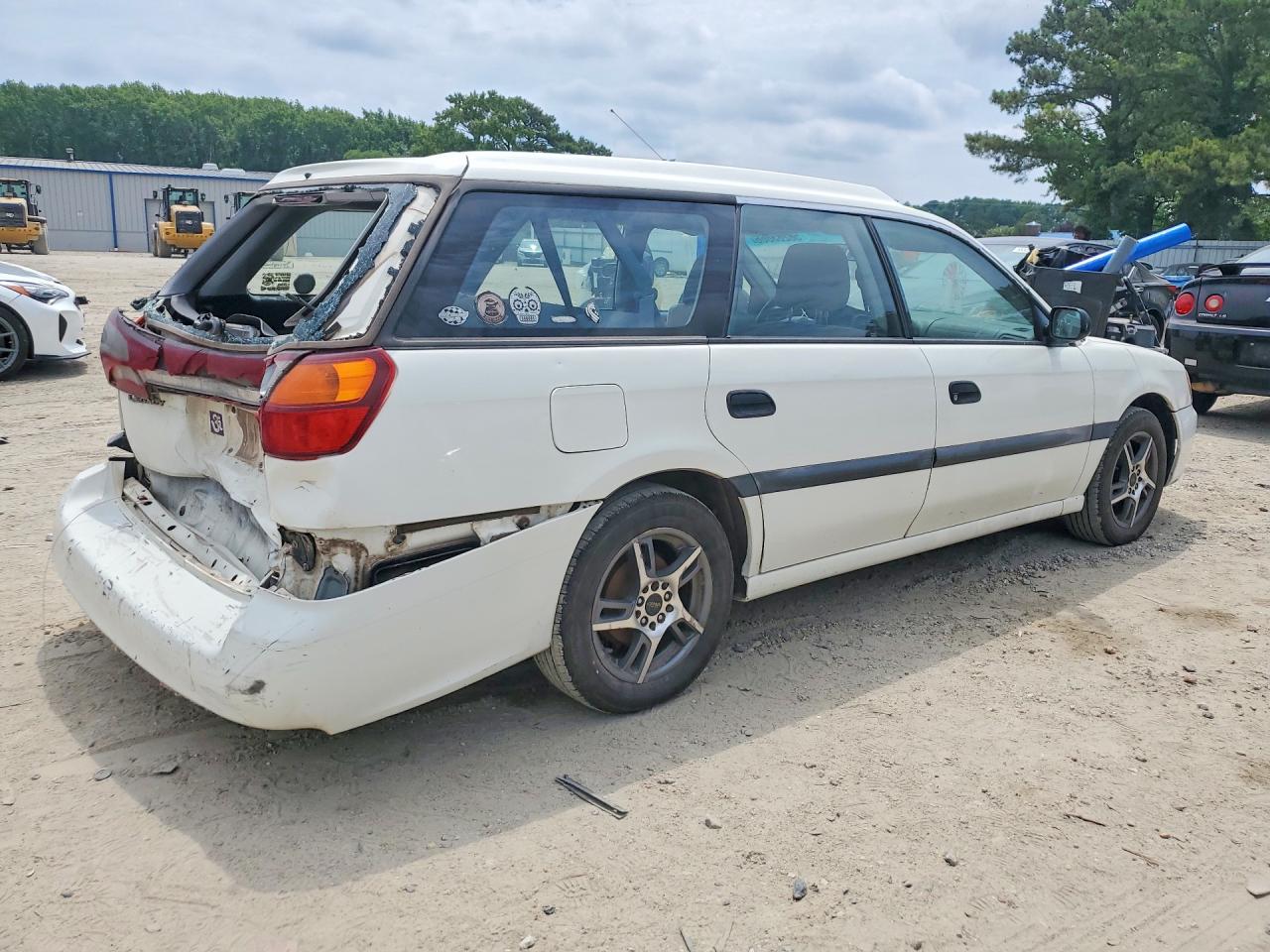 2000 Subaru Legacy Brighton White vin: 4S3BH6252Y7312840