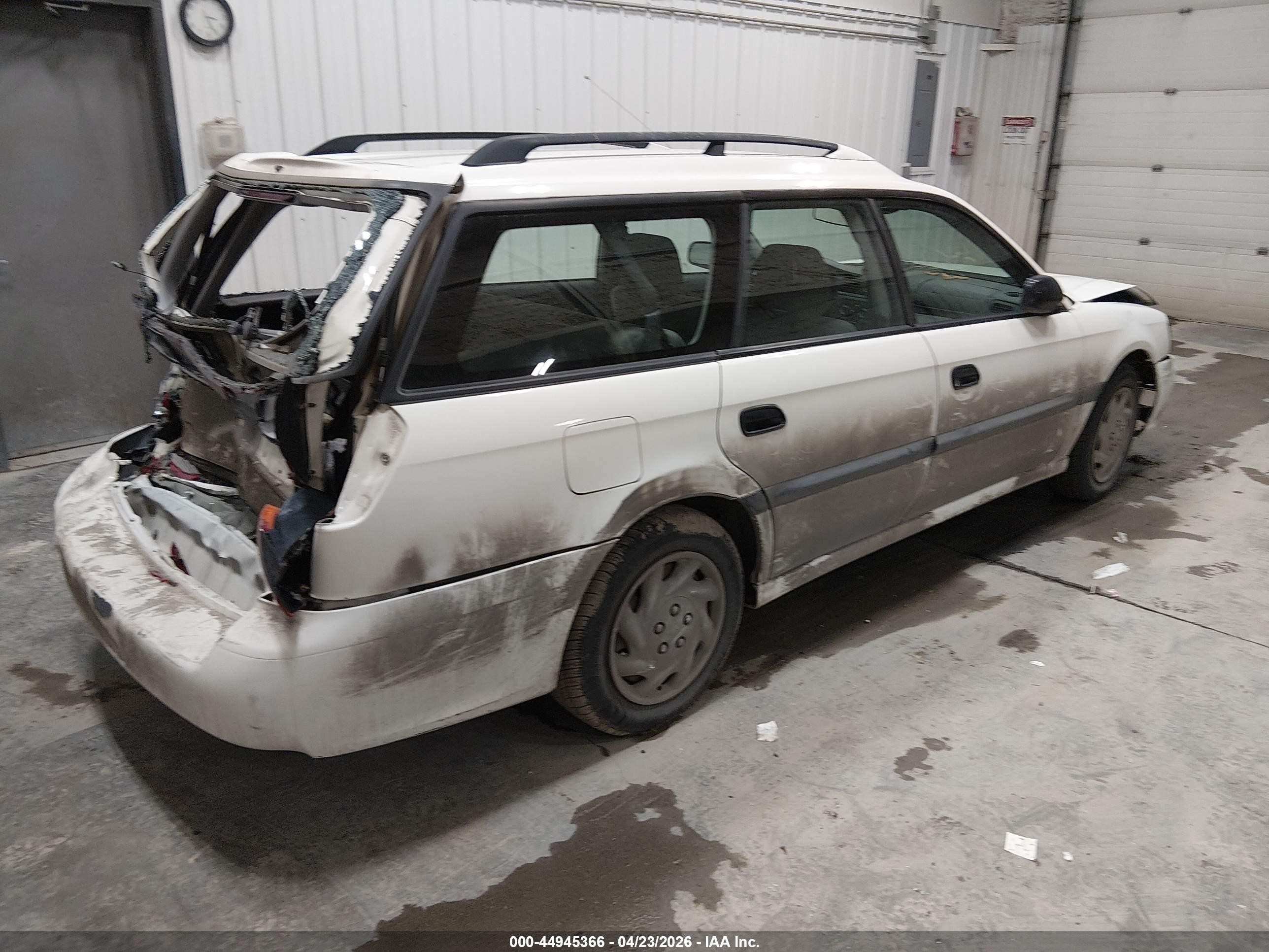 2000 Subaru Legacy L White vin: 4S3BH6355Y7308909
