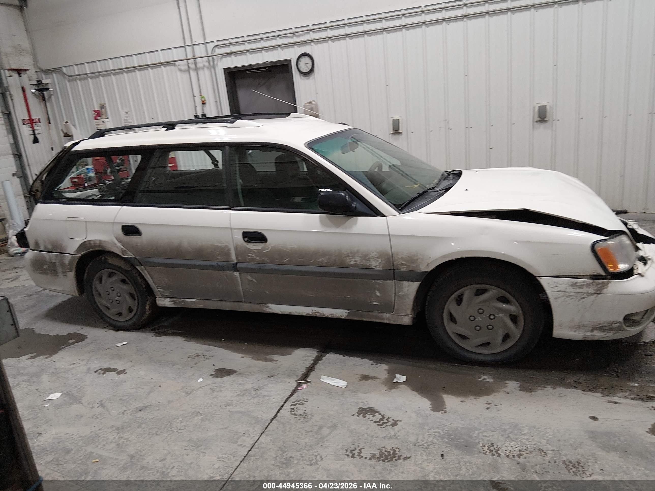 2000 Subaru Legacy L White vin: 4S3BH6355Y7308909