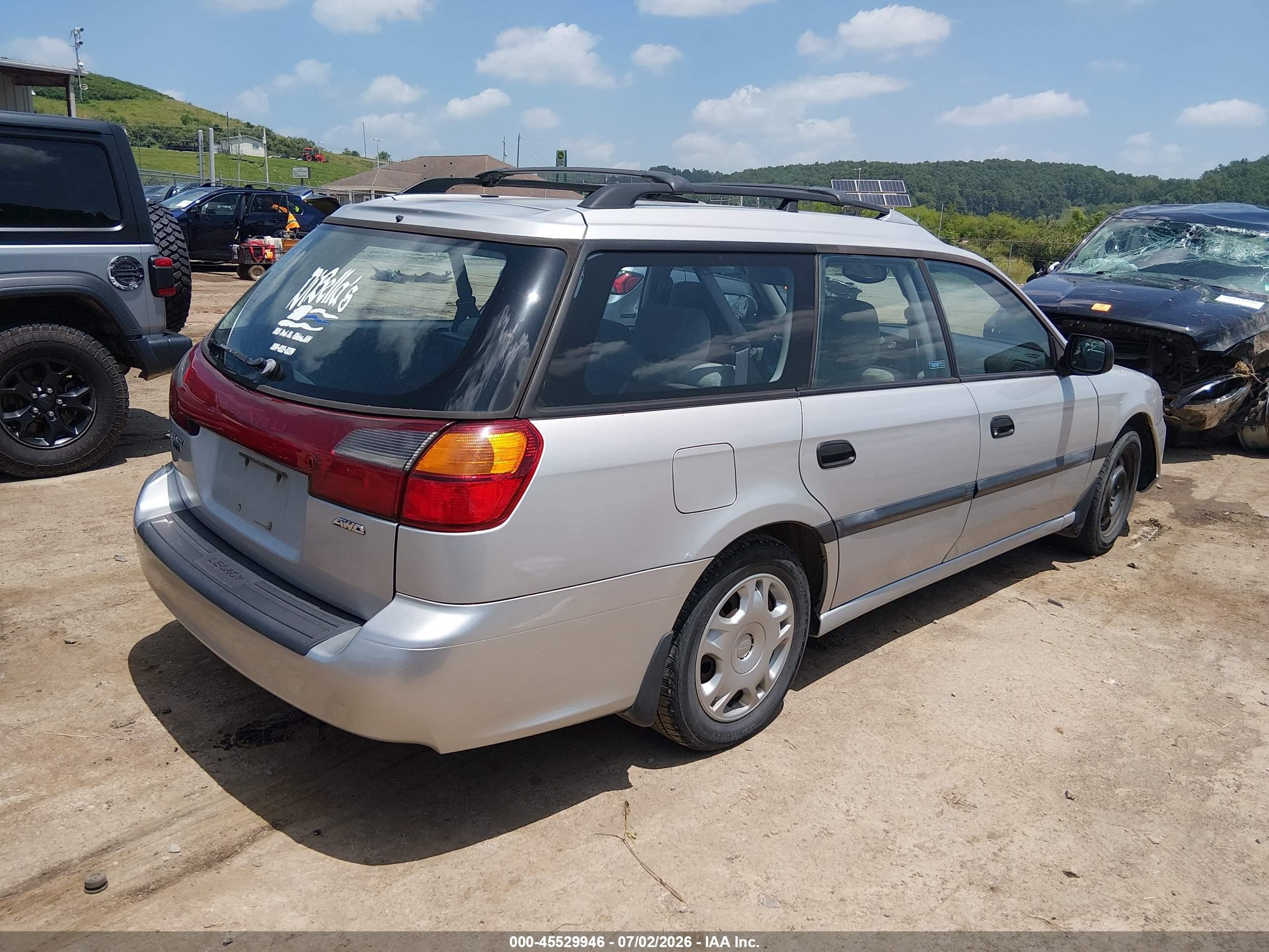 2002 Subaru Legacy L Silver vin: 4S3BH635627305489