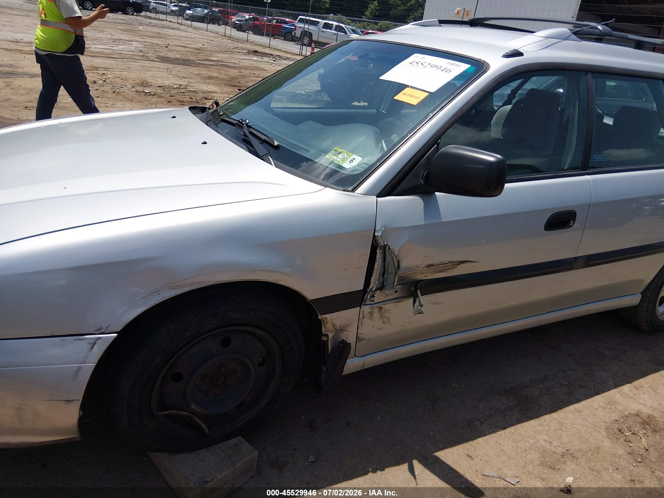 2002 Subaru Legacy L Silver vin: 4S3BH635627305489