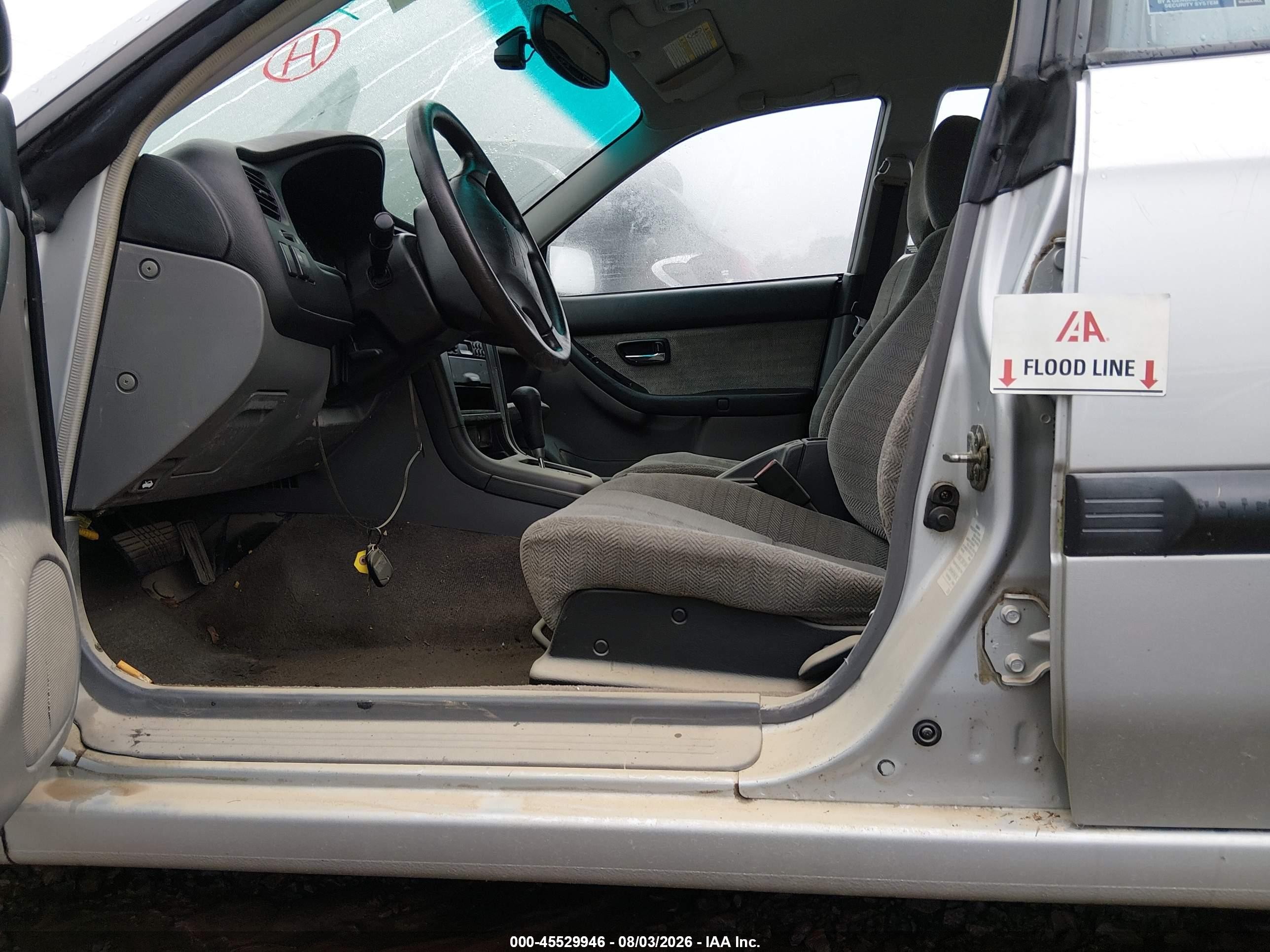 2002 Subaru Legacy L Silver vin: 4S3BH635627305489