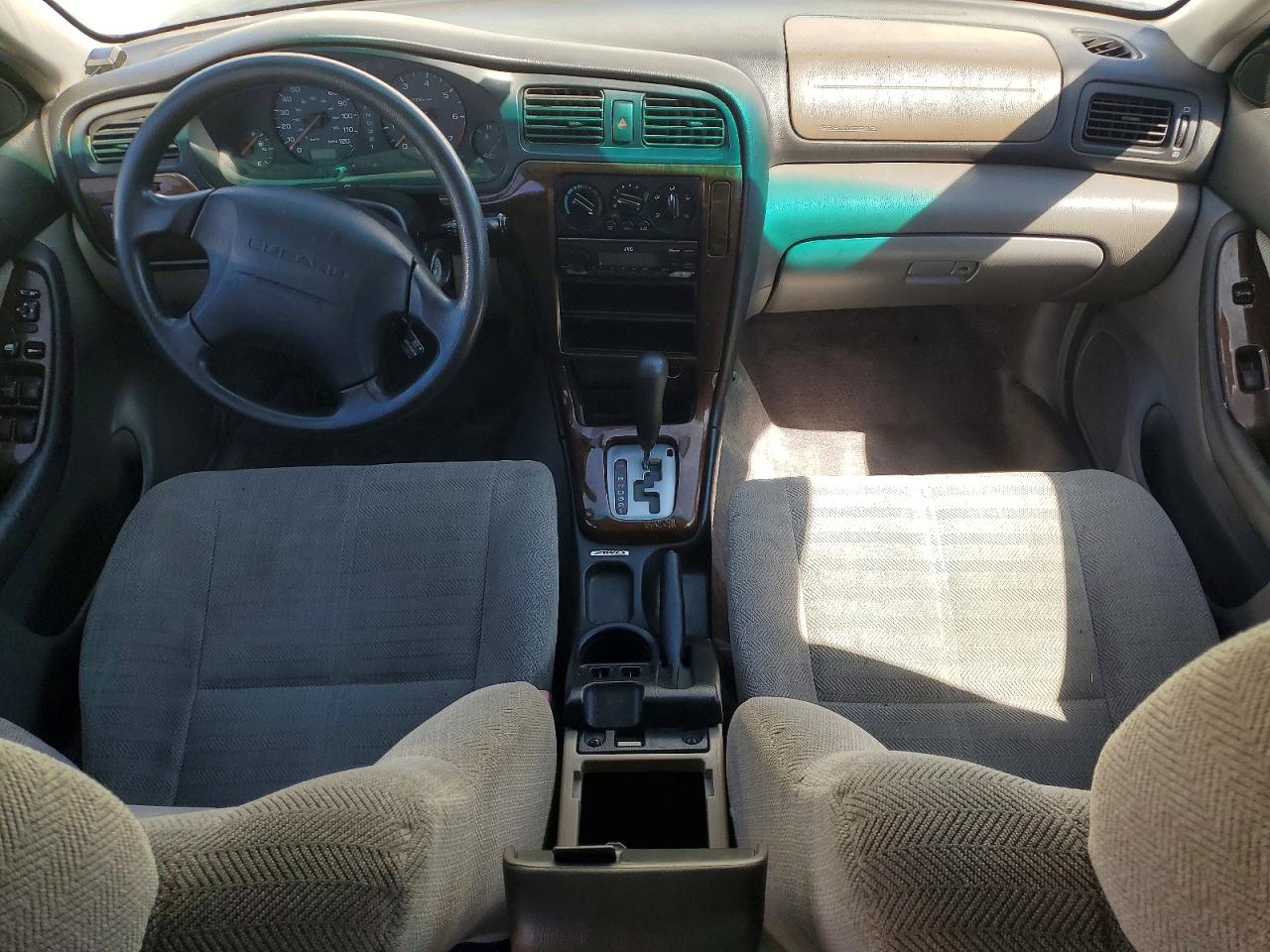 2000 Subaru Legacy L Белый vin: 4S3BH6357Y7303369