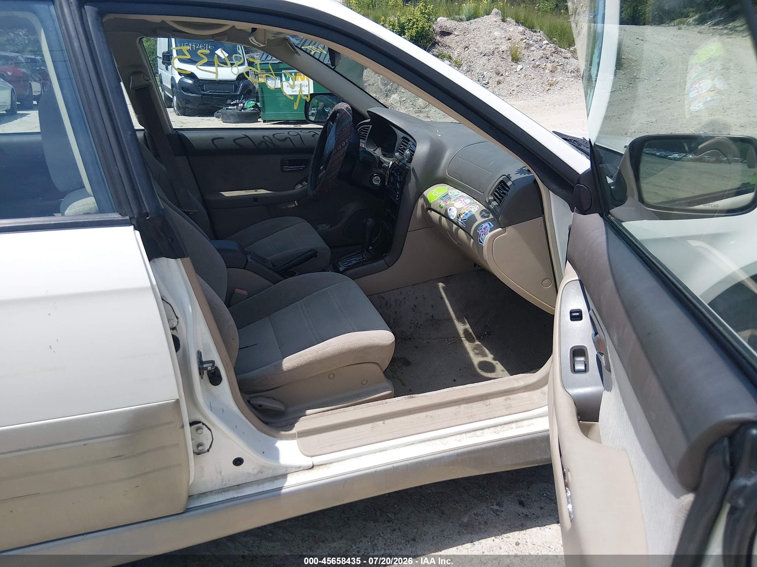 2001 Subaru Outback   White vin: 4S3BH665017613624