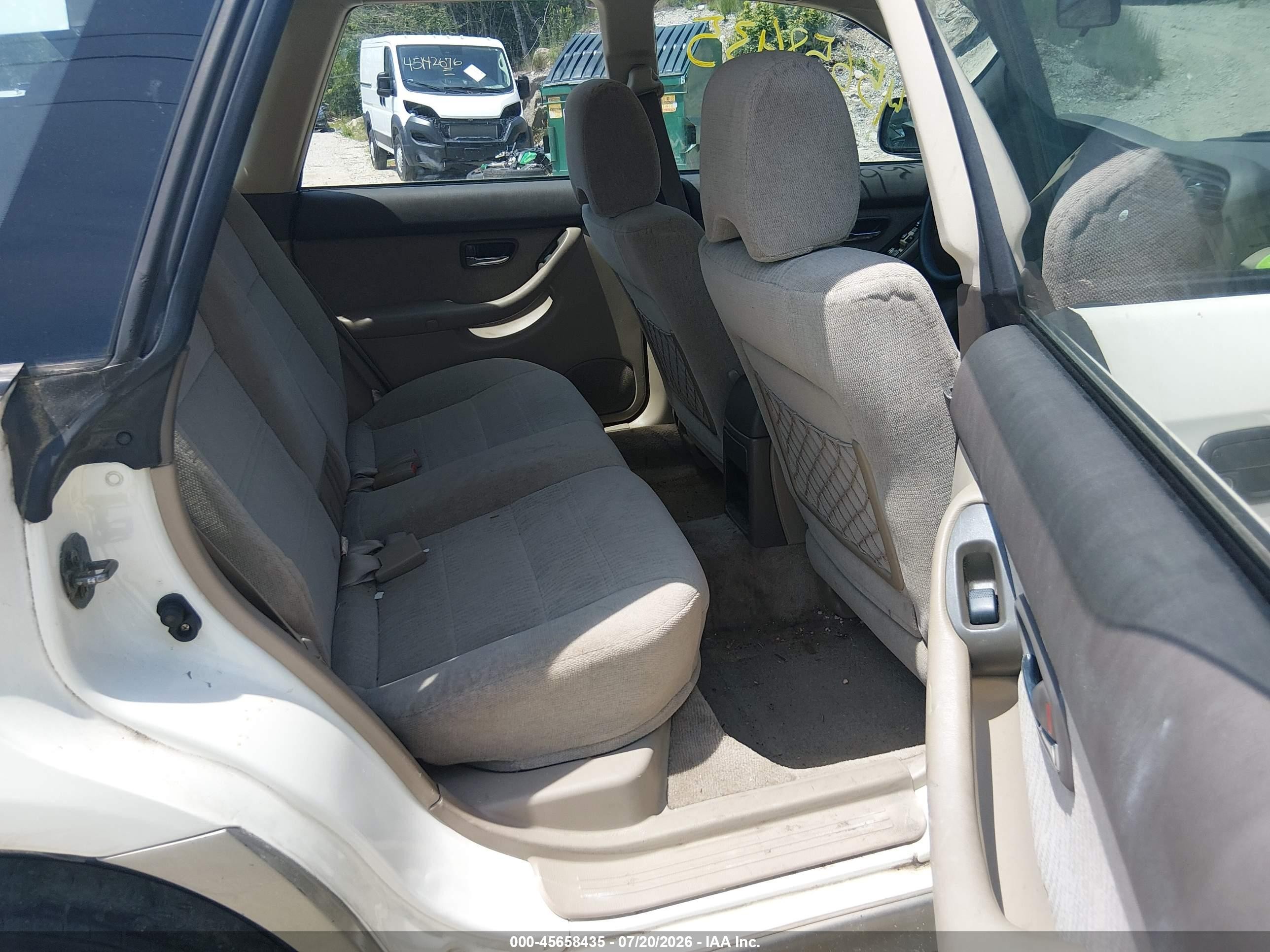 2001 Subaru Outback   White vin: 4S3BH665017613624