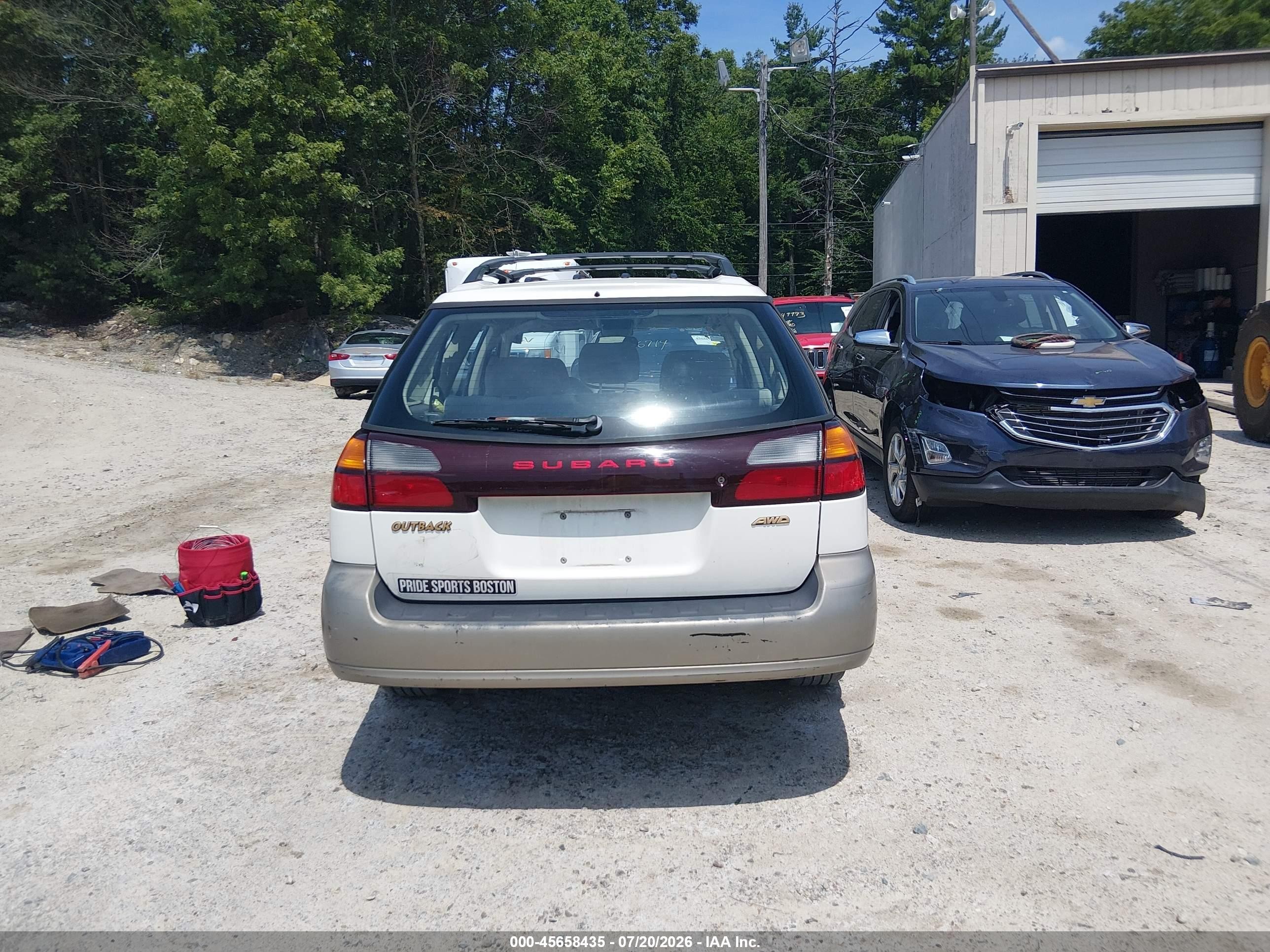 2001 Subaru Outback   White vin: 4S3BH665017613624