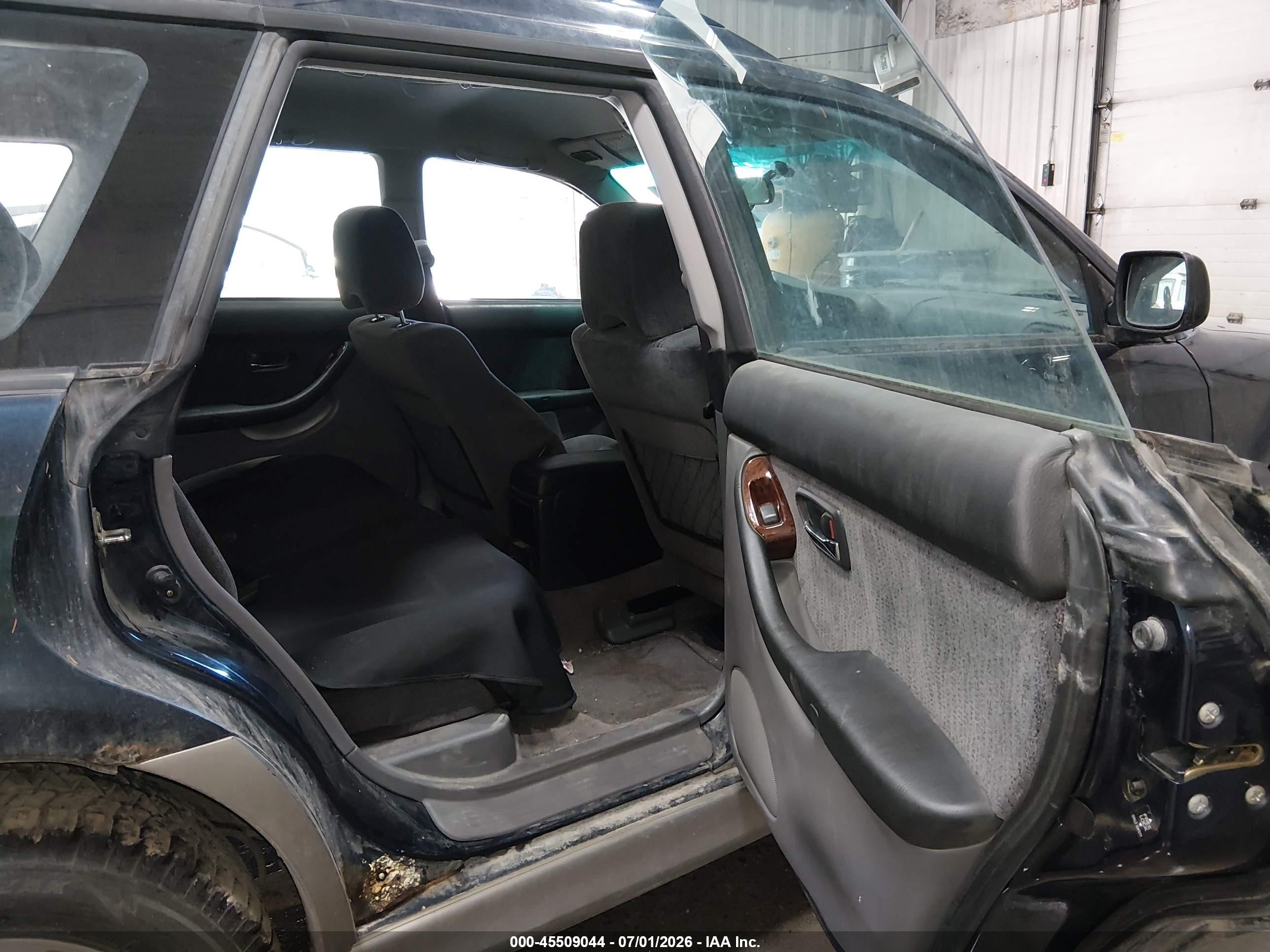 2002 Subaru Outback   Blue vin: 4S3BH665026611542