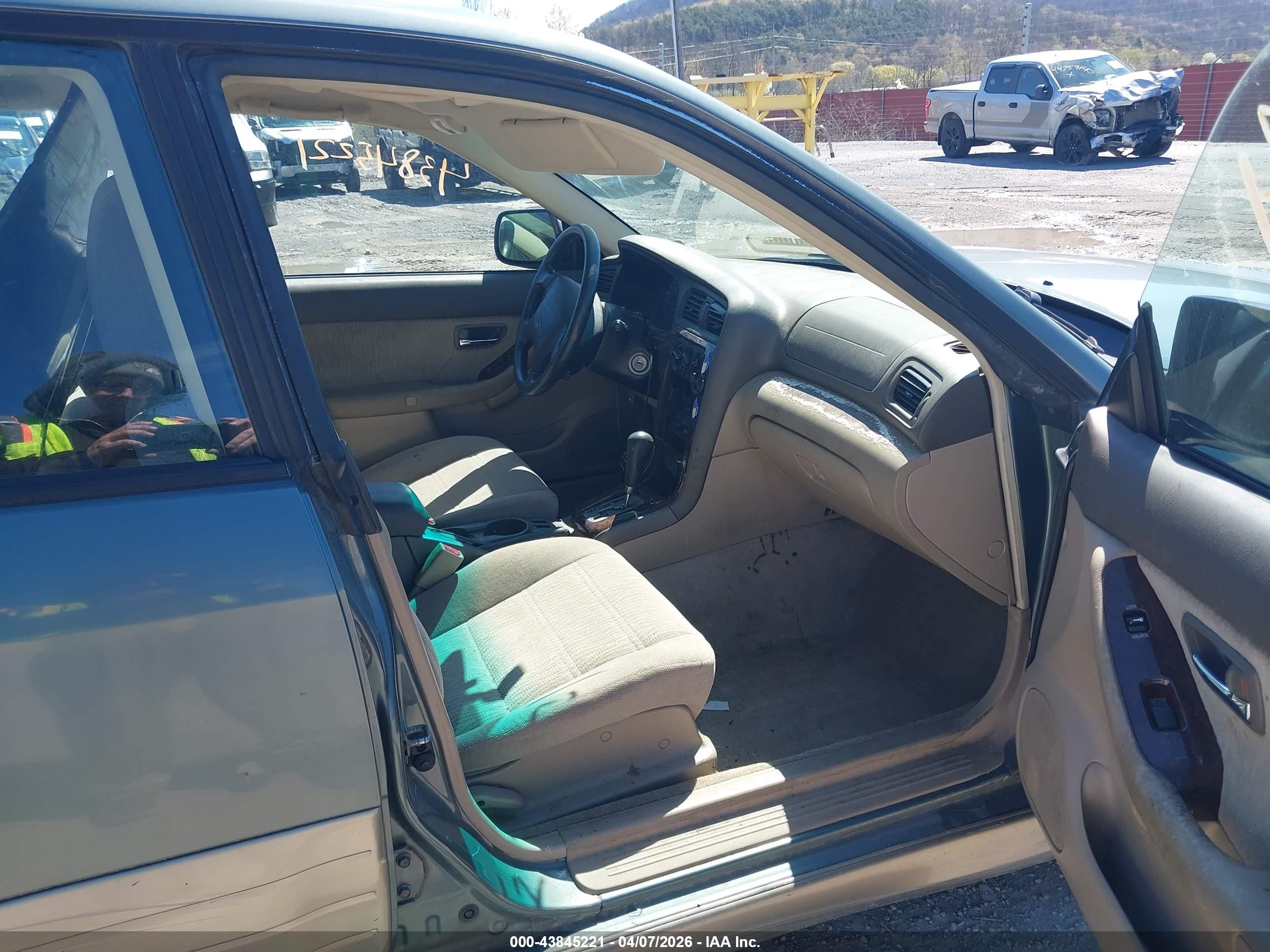 2002 Subaru Outback   Зеленый vin: 4S3BH665227600830