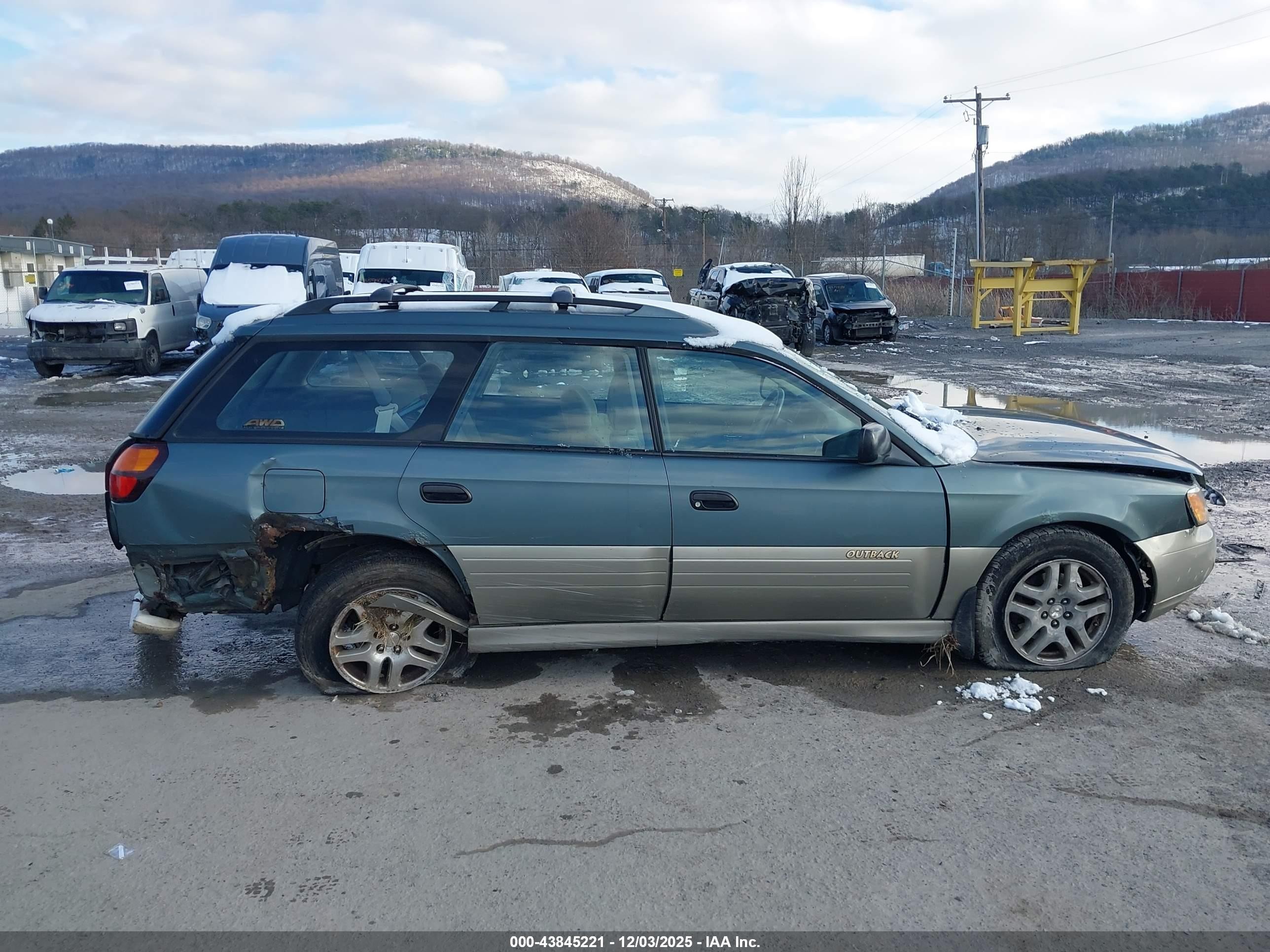 2002 Subaru Outback   Зеленый vin: 4S3BH665227600830