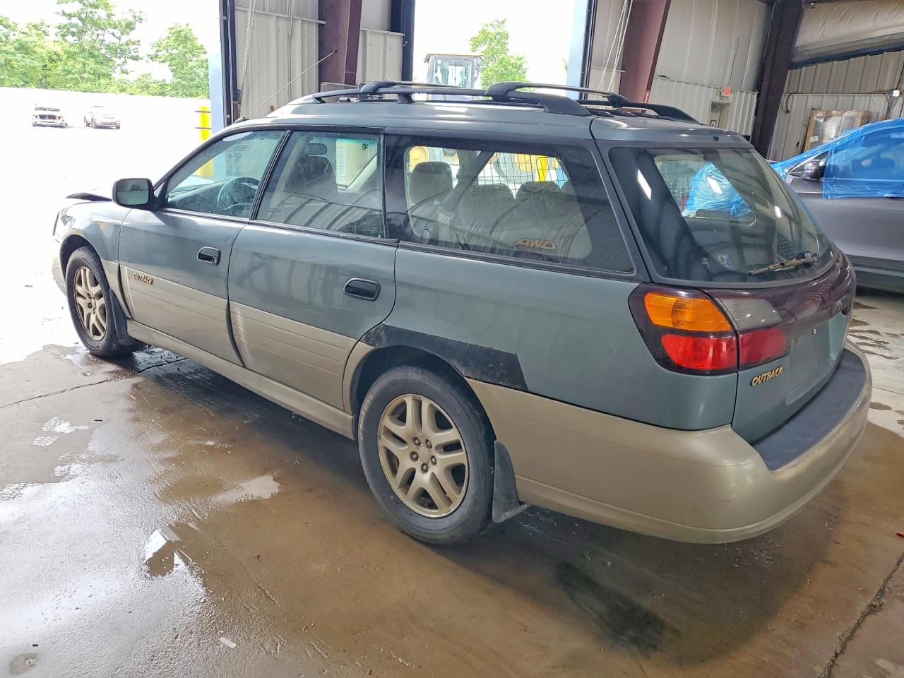 2001 Subaru Legacy Outback Two Tone vin: 4S3BH665417619202