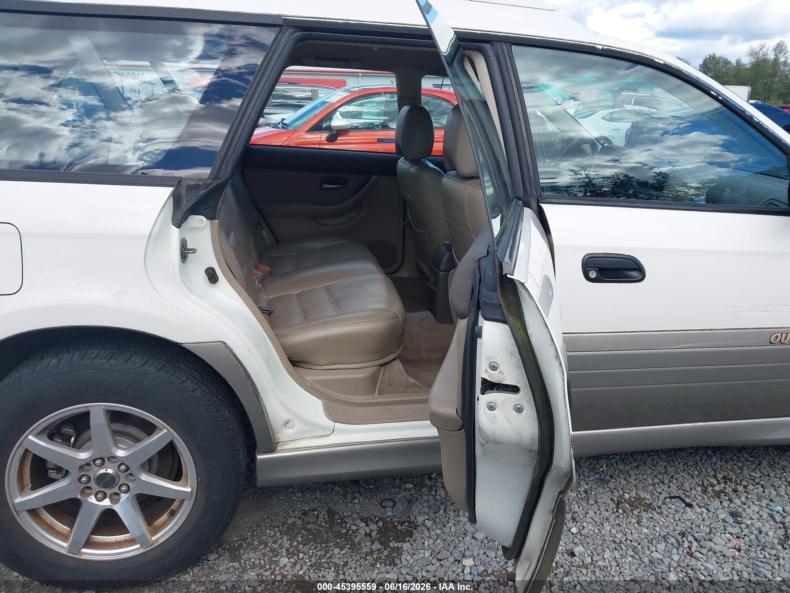 2001 Subaru Outback   White vin: 4S3BH665417630054