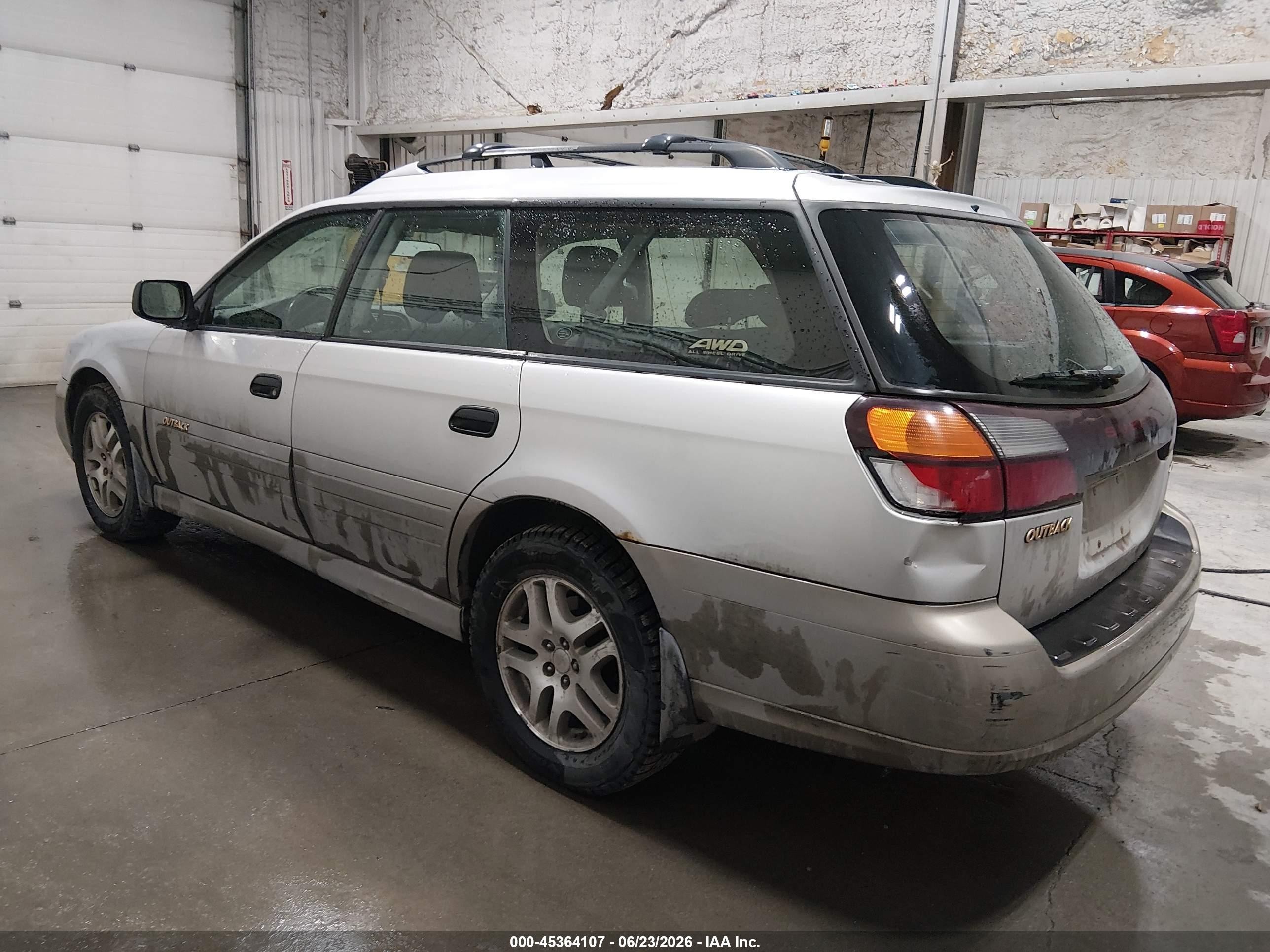 2003 Subaru Outback   Silver vin: 4S3BH665537649117