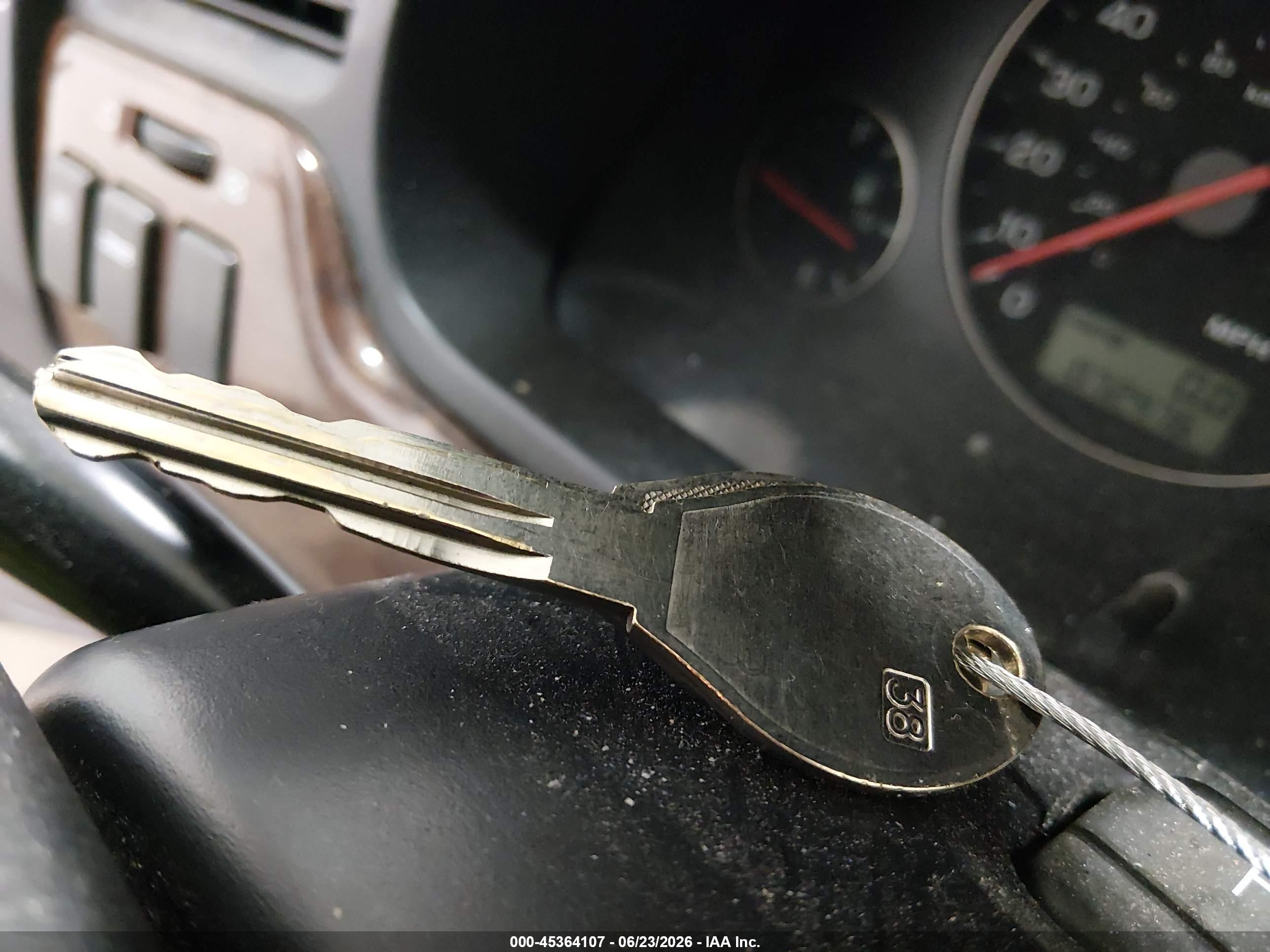 2003 Subaru Outback   Silver vin: 4S3BH665537649117