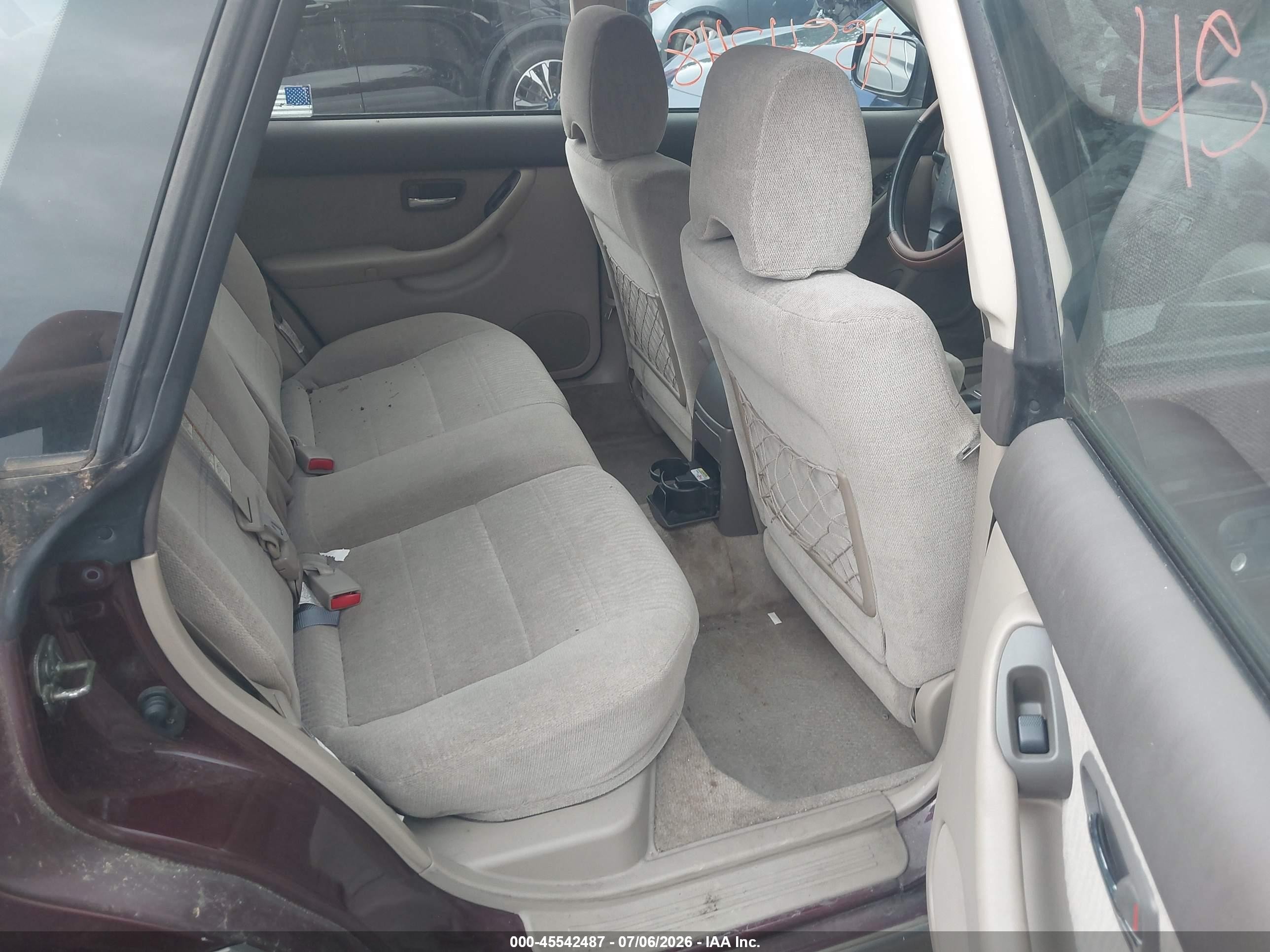 2001 Subaru Outback   Burgundy vin: 4S3BH665X17643424