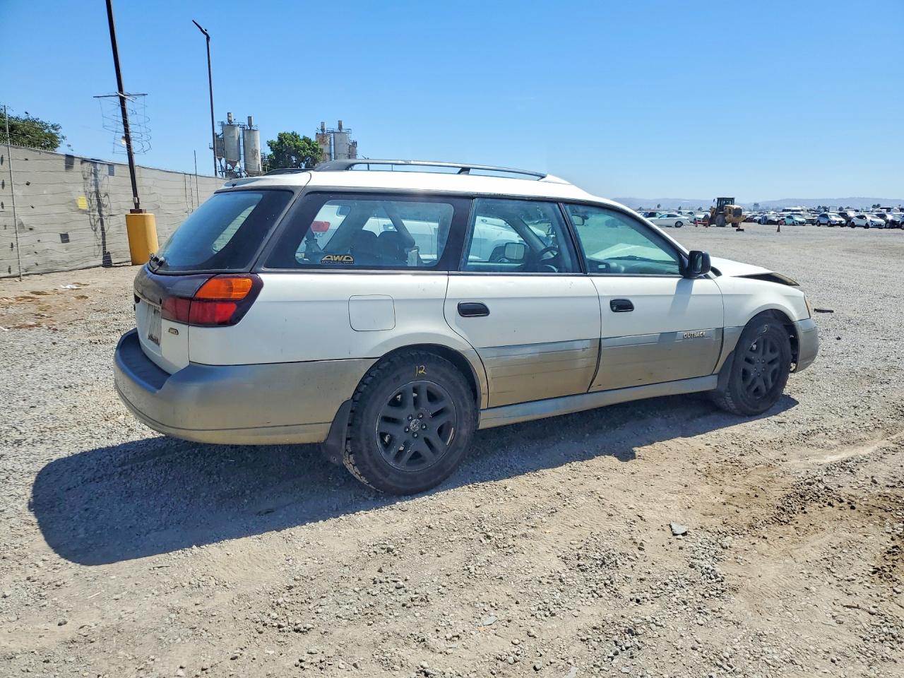 2002 Subaru Legacy Outback White vin: 4S3BH665X27609680