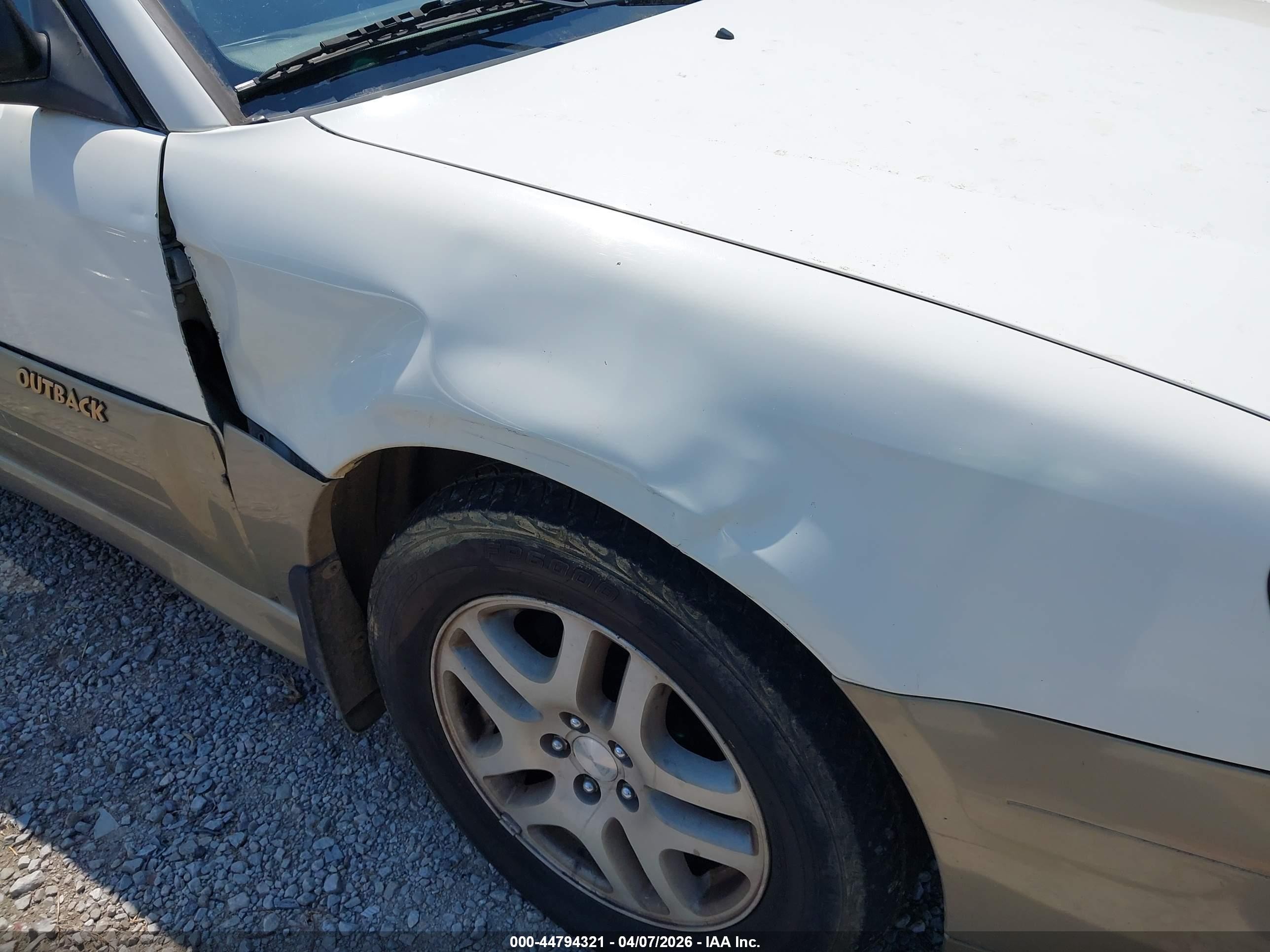 2000 Subaru Outback   White vin: 4S3BH665XY7612071