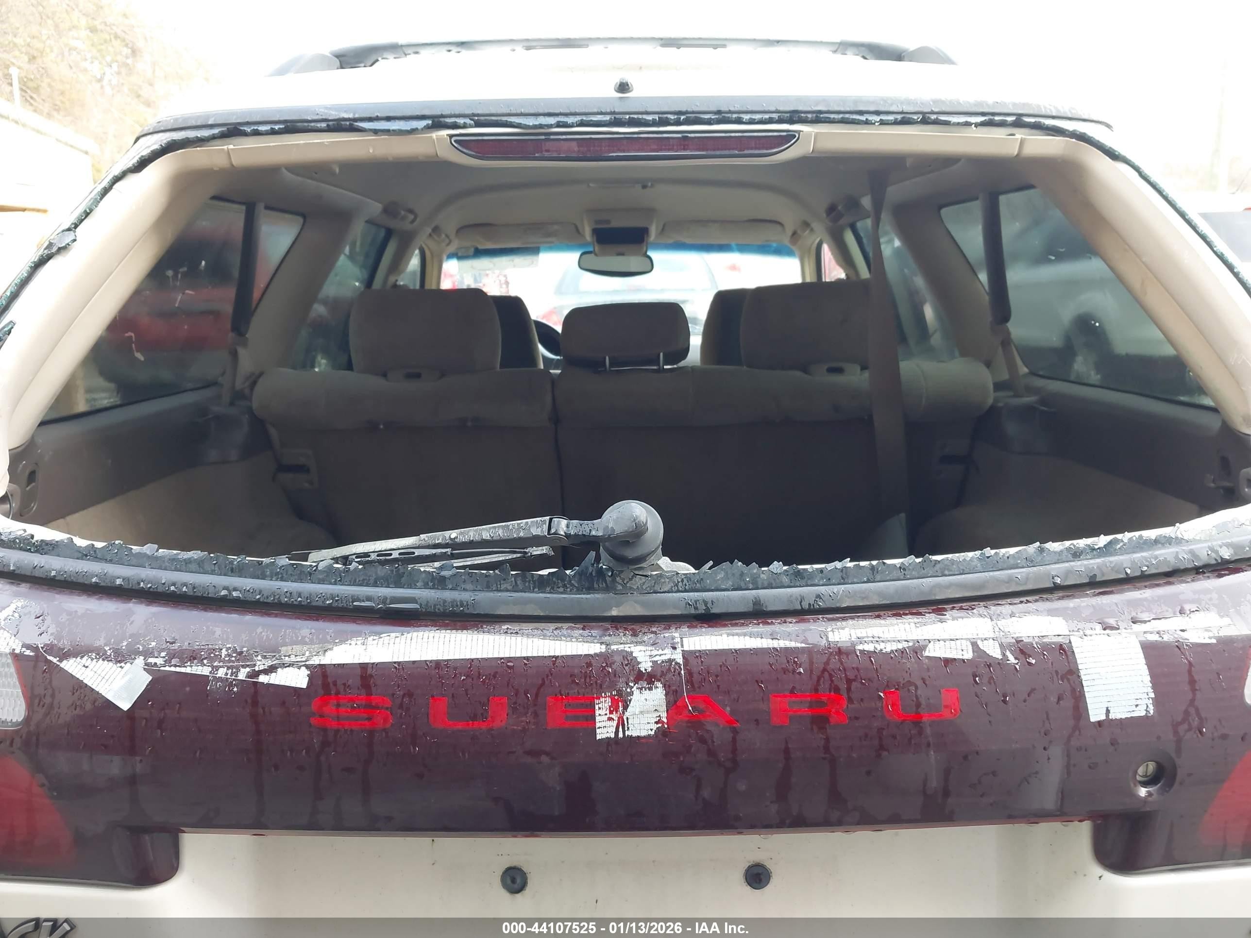 2004 Subaru Outback   White vin: 4S3BH675147612954