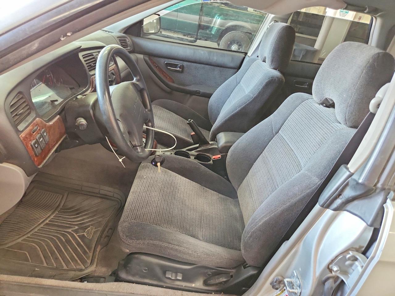 2004 Subaru Legacy Outback Awp Silver vin: 4S3BH675147638518