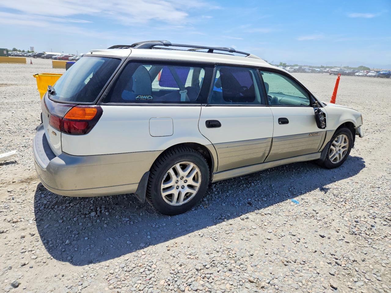 2002 Subaru Legacy Outback Awp White vin: 4S3BH675226611069