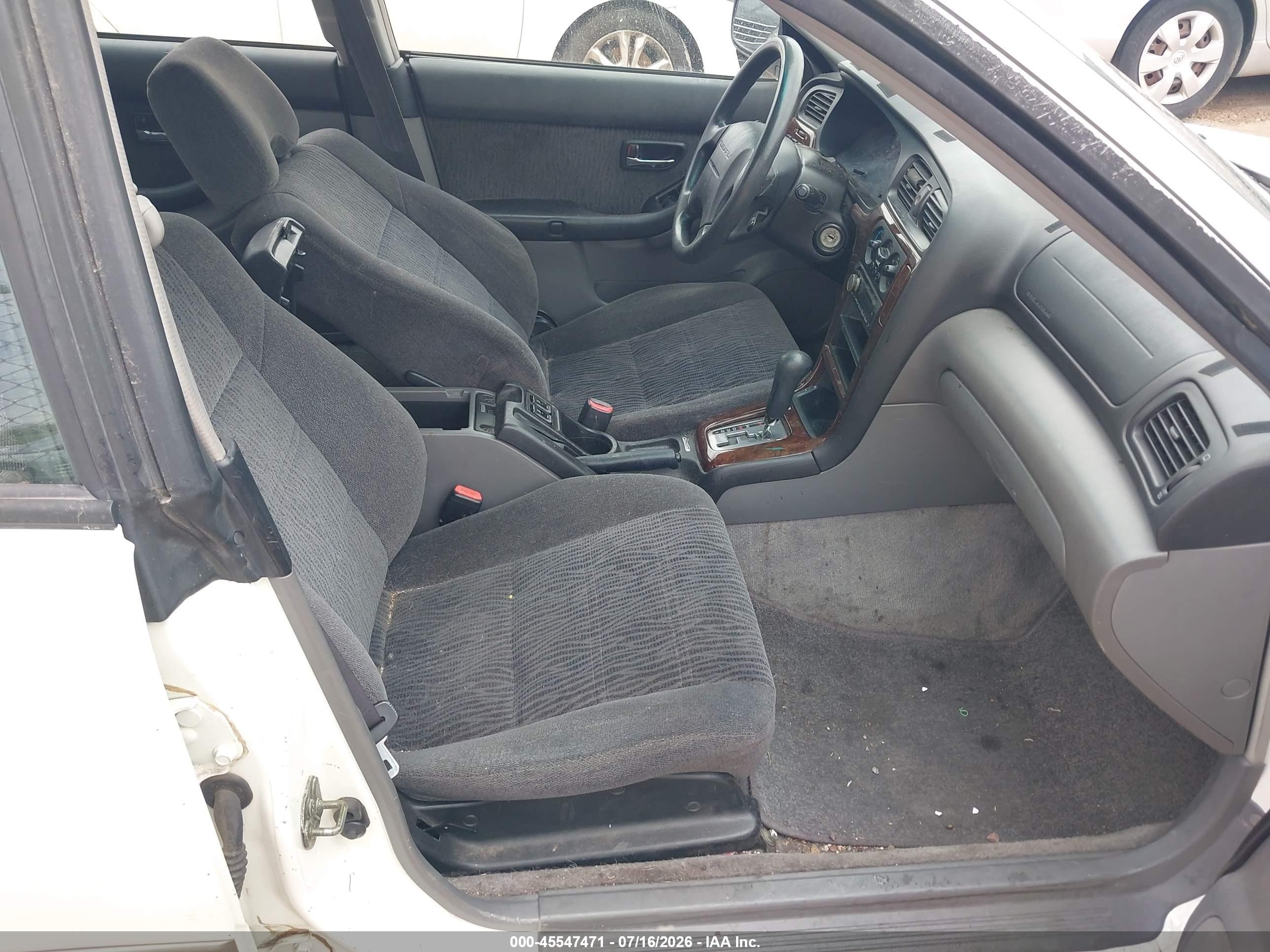 2000 Subaru Outback   White vin: 4S3BH6752Y7670710