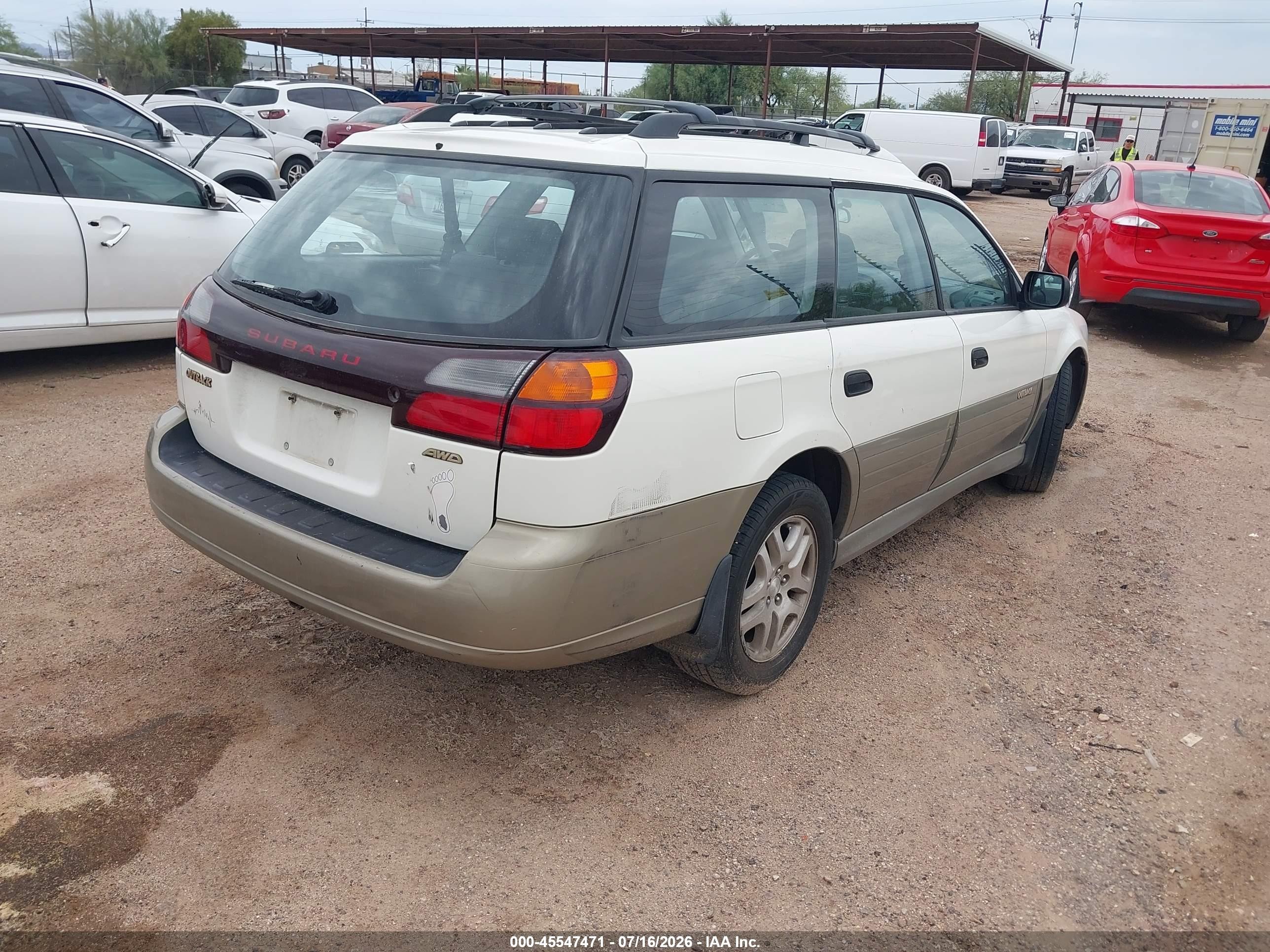 2000 Subaru Outback   White vin: 4S3BH6752Y7670710