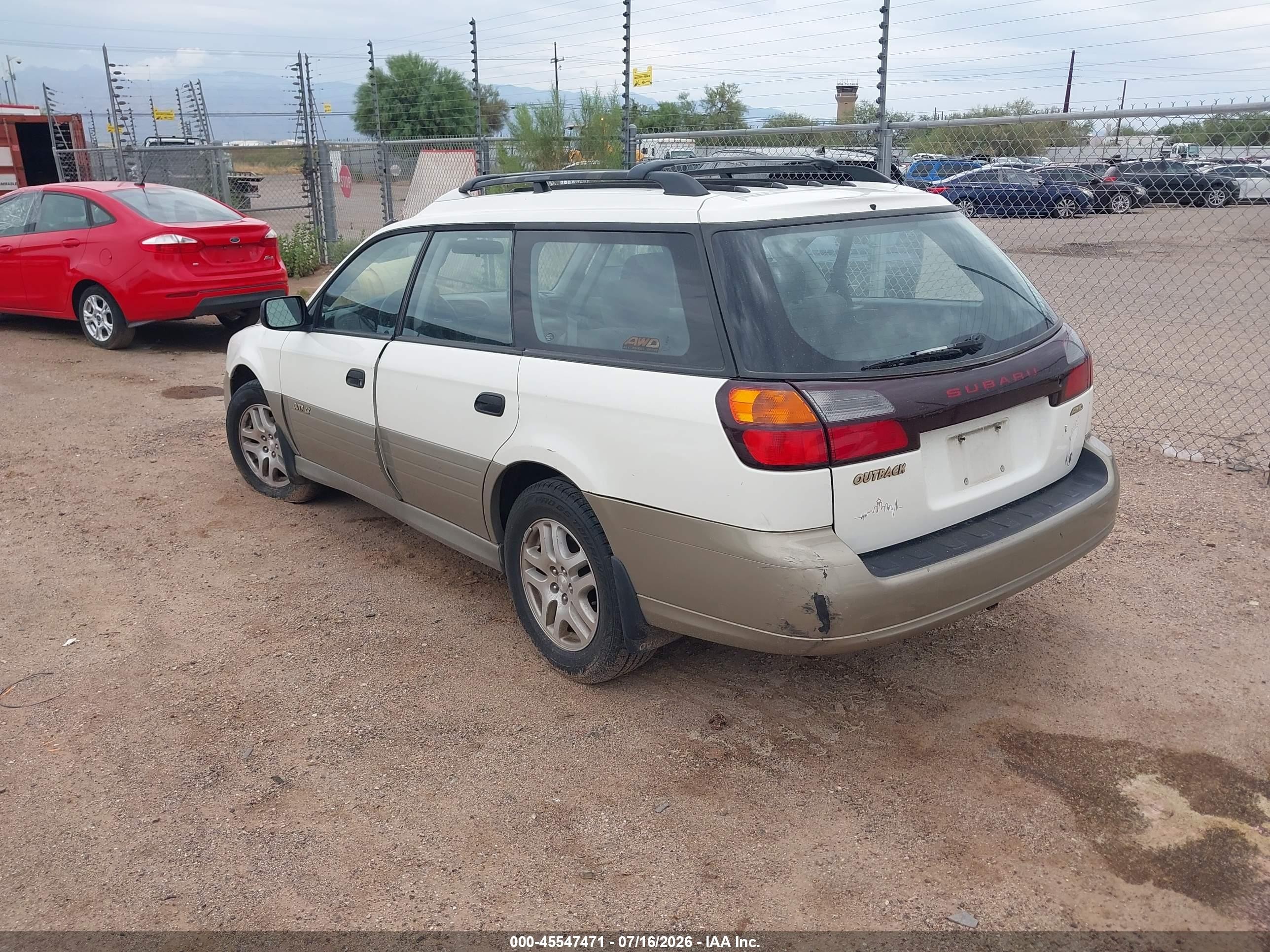 2000 Subaru Outback   White vin: 4S3BH6752Y7670710