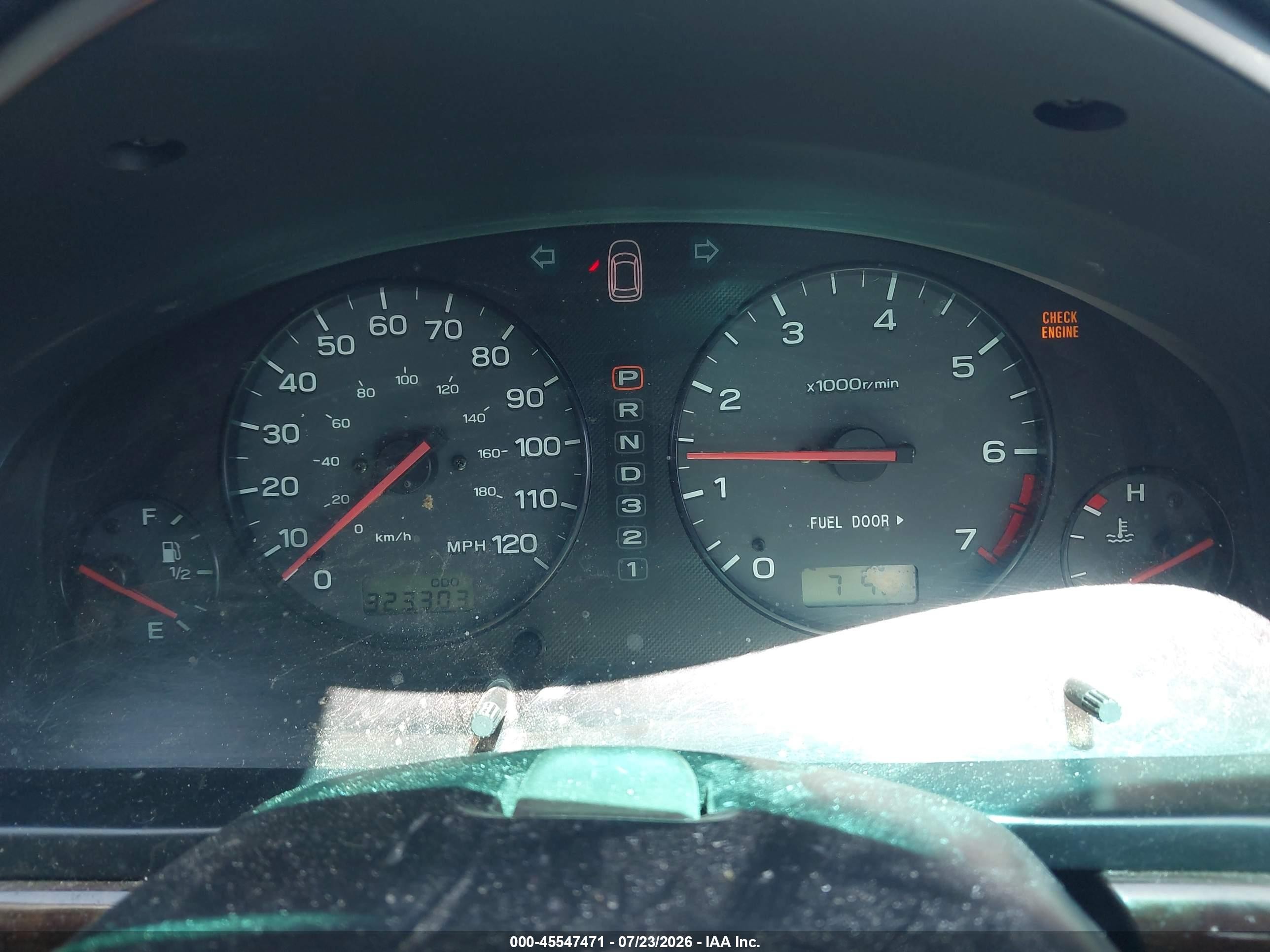 2000 Subaru Outback   White vin: 4S3BH6752Y7670710