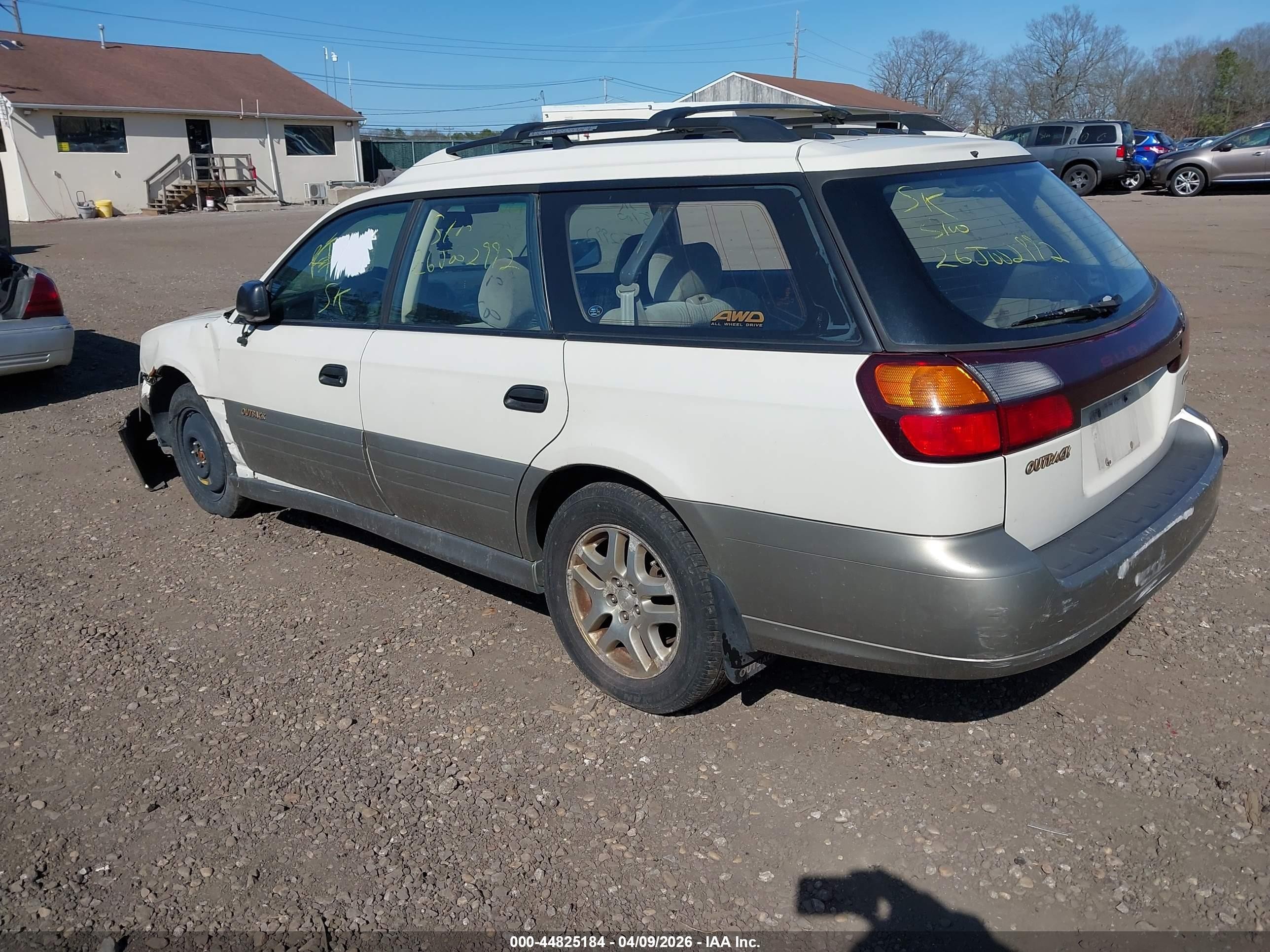 2002 Subaru Outback   White vin: 4S3BH675427626604