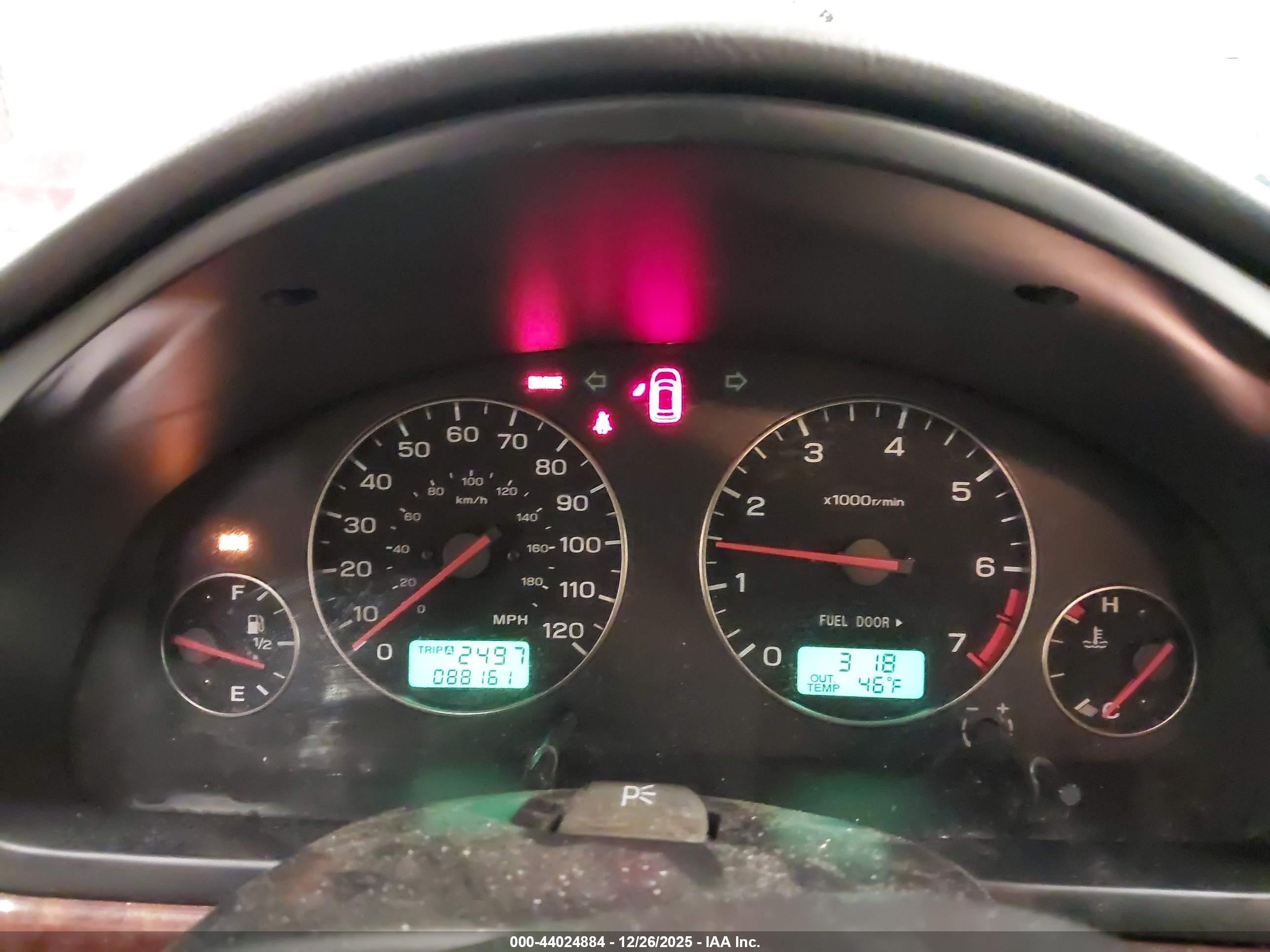 2004 Subaru Outback   Silver vin: 4S3BH675446610749