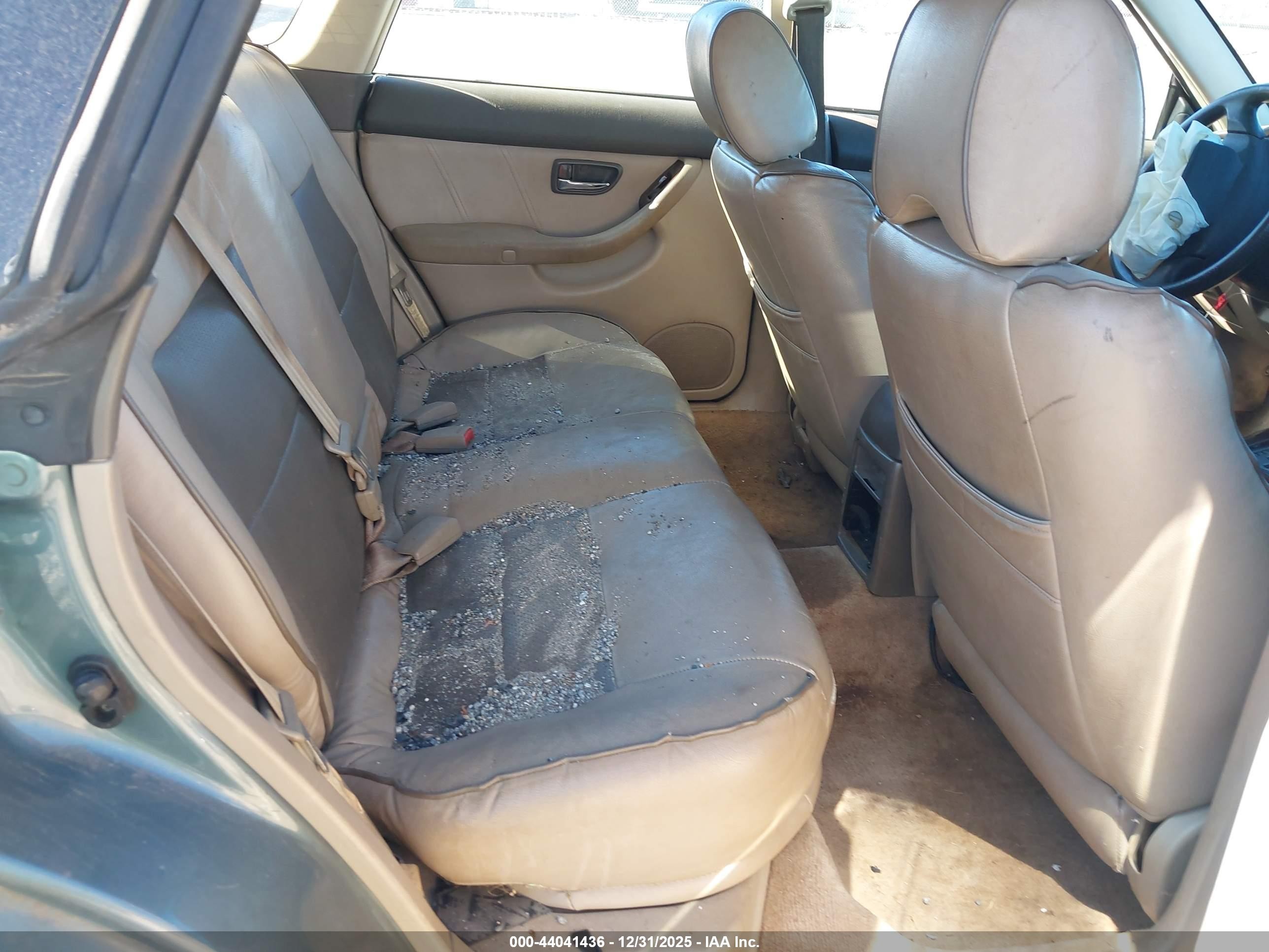 2000 Subaru Outback   Green vin: 4S3BH6754Y7654332