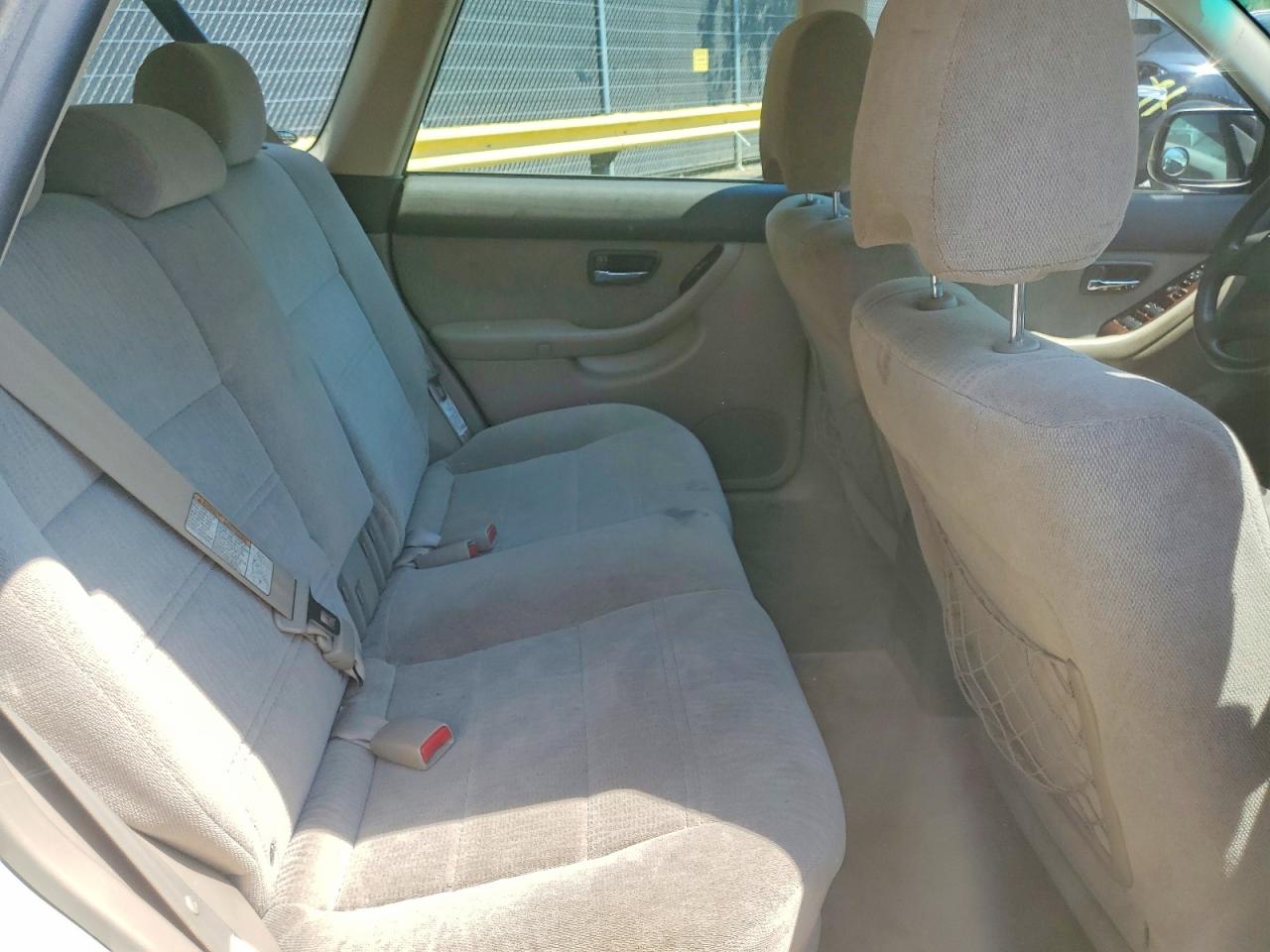 2002 Subaru Legacy White vin: 4S3BH675527659448