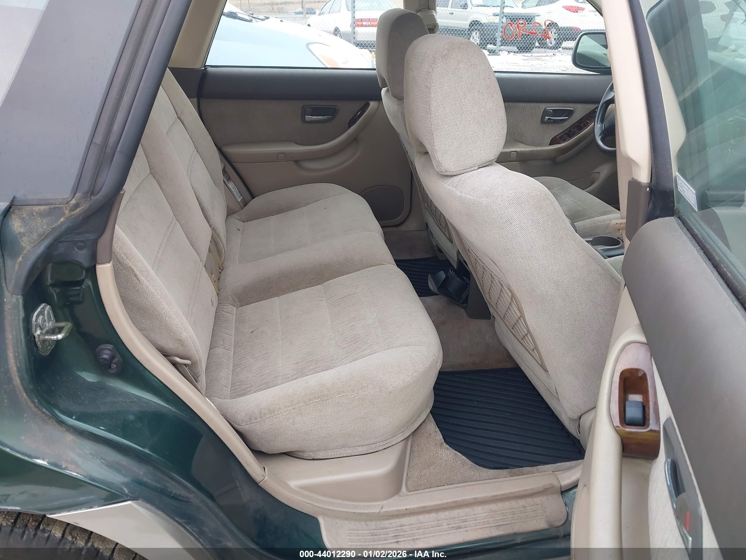 2002 Subaru Outback   Green vin: 4S3BH675527662687