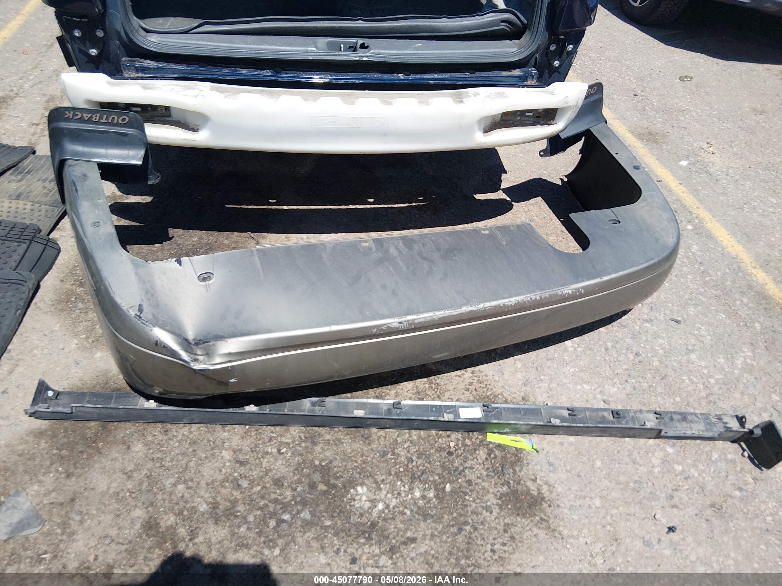 2003 Subaru Outback   Dark Blue vin: 4S3BH675536656377
