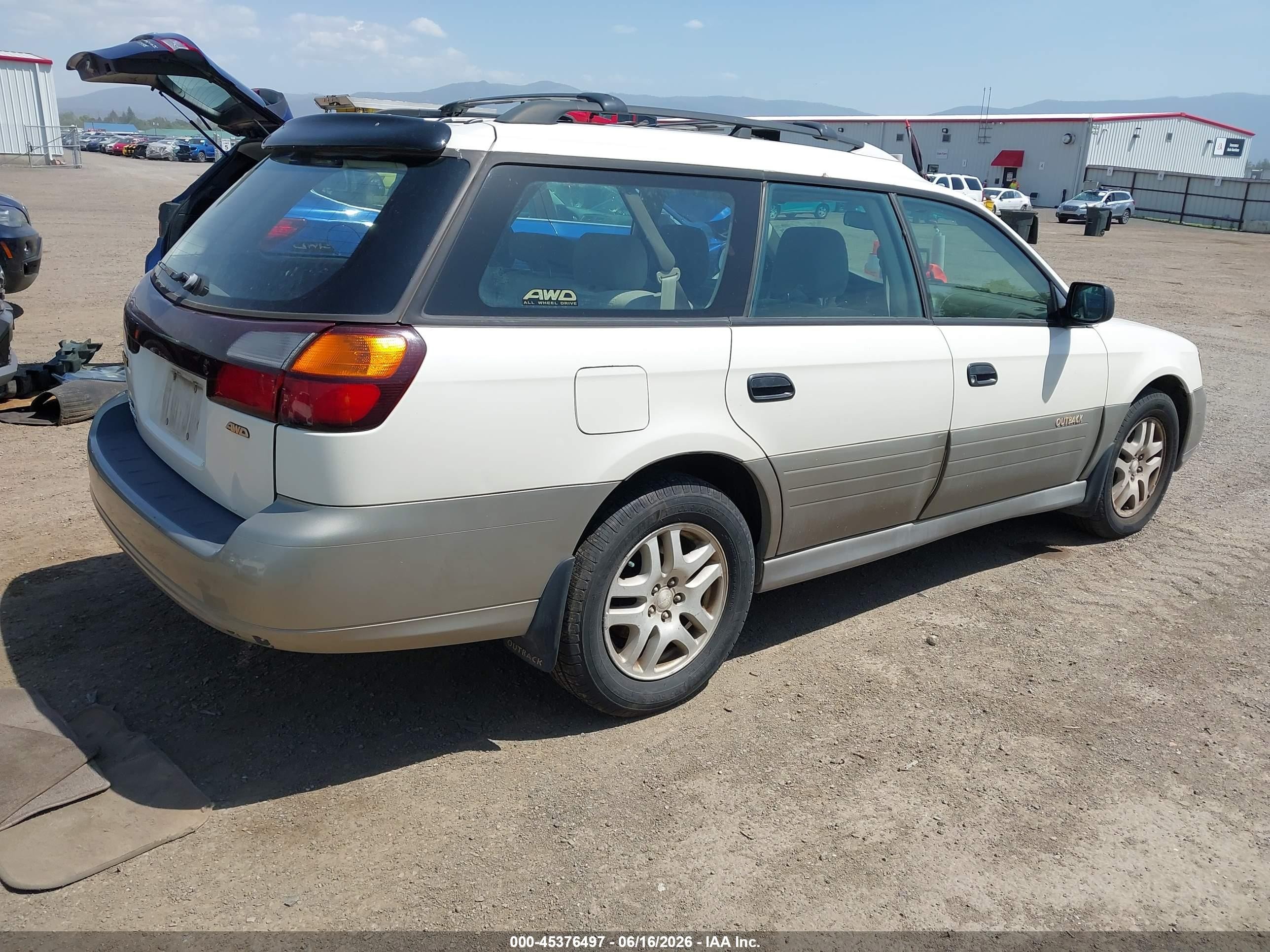 2003 Subaru Outback White vin: 4S3BH675537610235