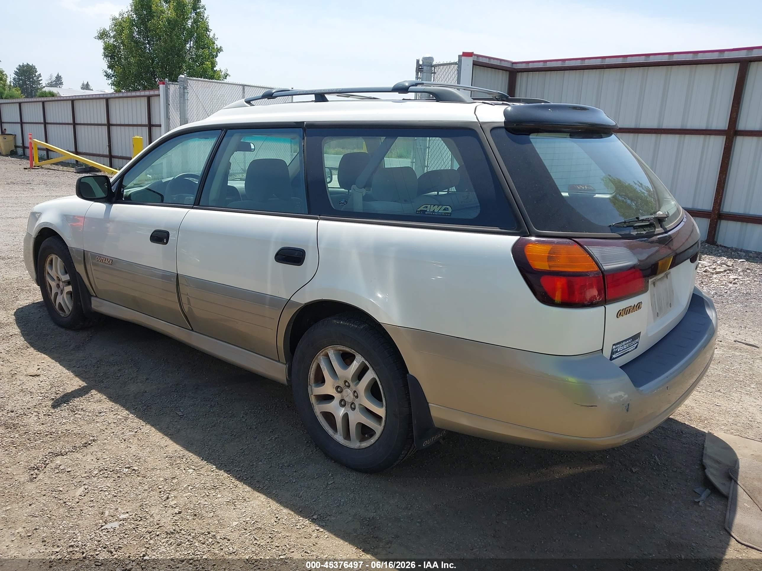 2003 Subaru Outback White vin: 4S3BH675537610235