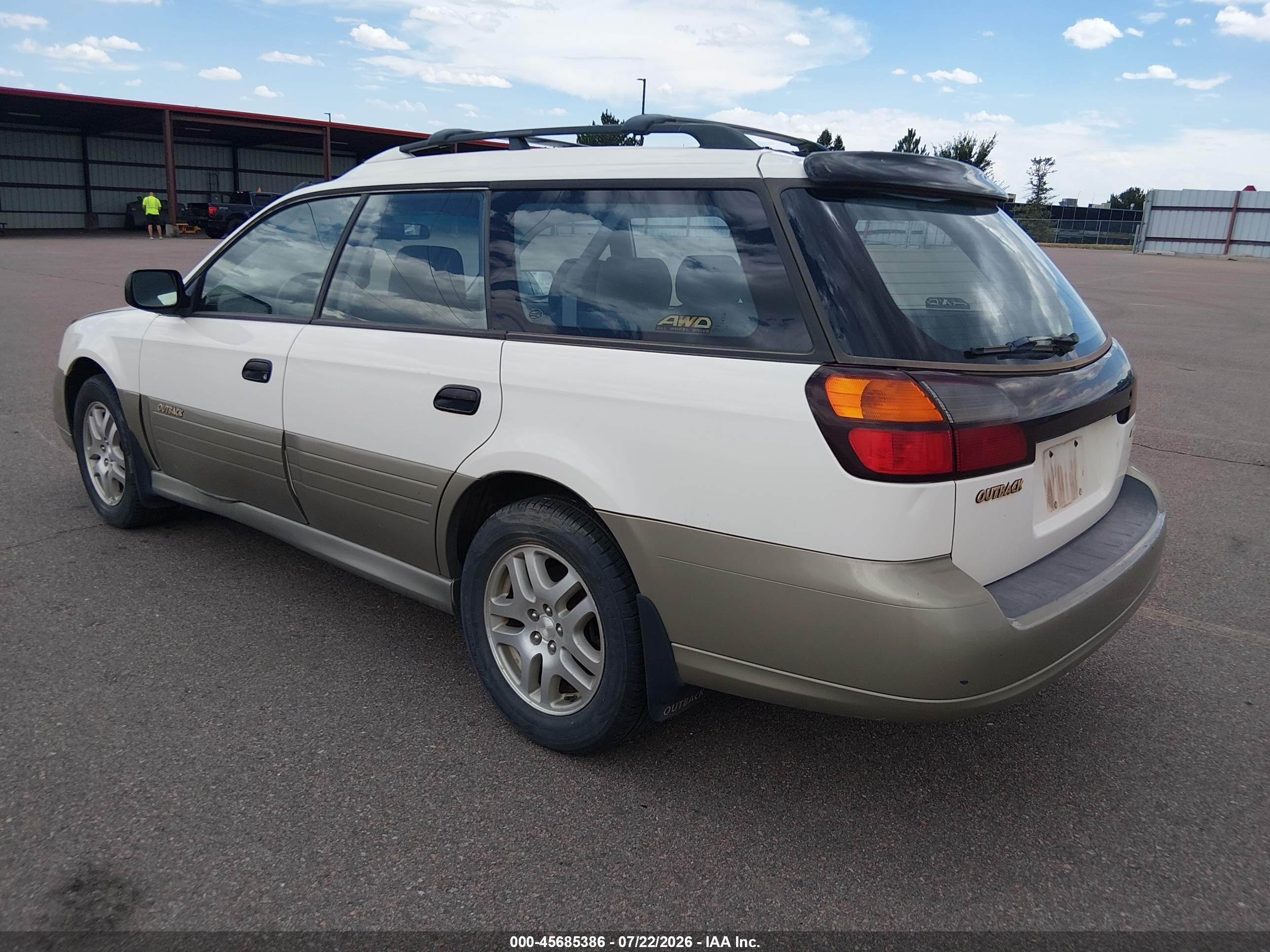 2000 Subaru Outback   White vin: 4S3BH6755Y6638873