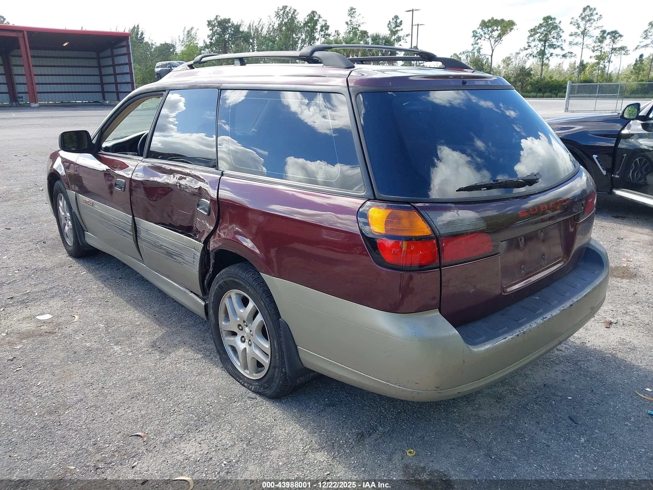 2000 Subaru Outback   Burgundy vin: 4S3BH6755Y7649091